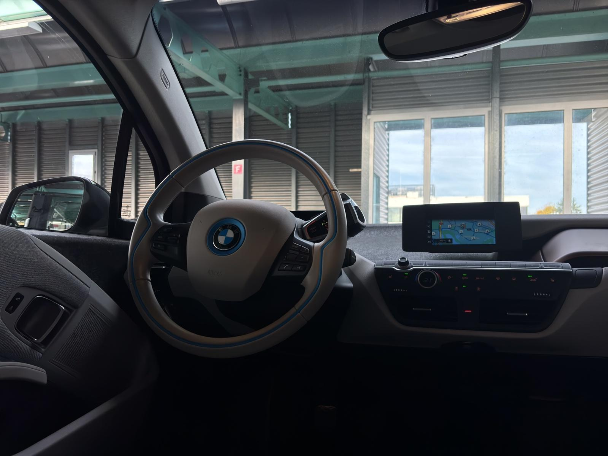 listing desktop thumbnail image 22