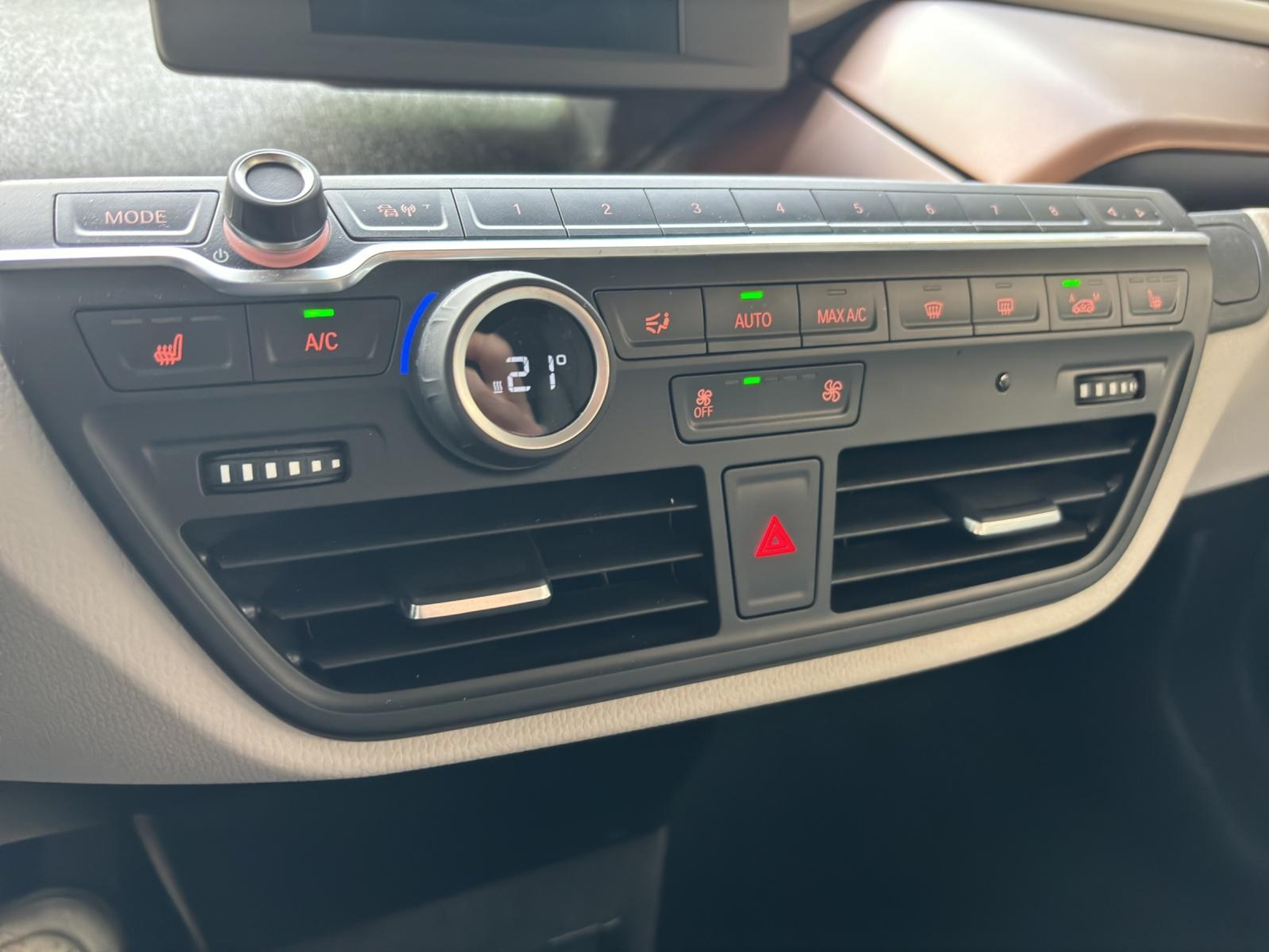 listing desktop thumbnail image 15