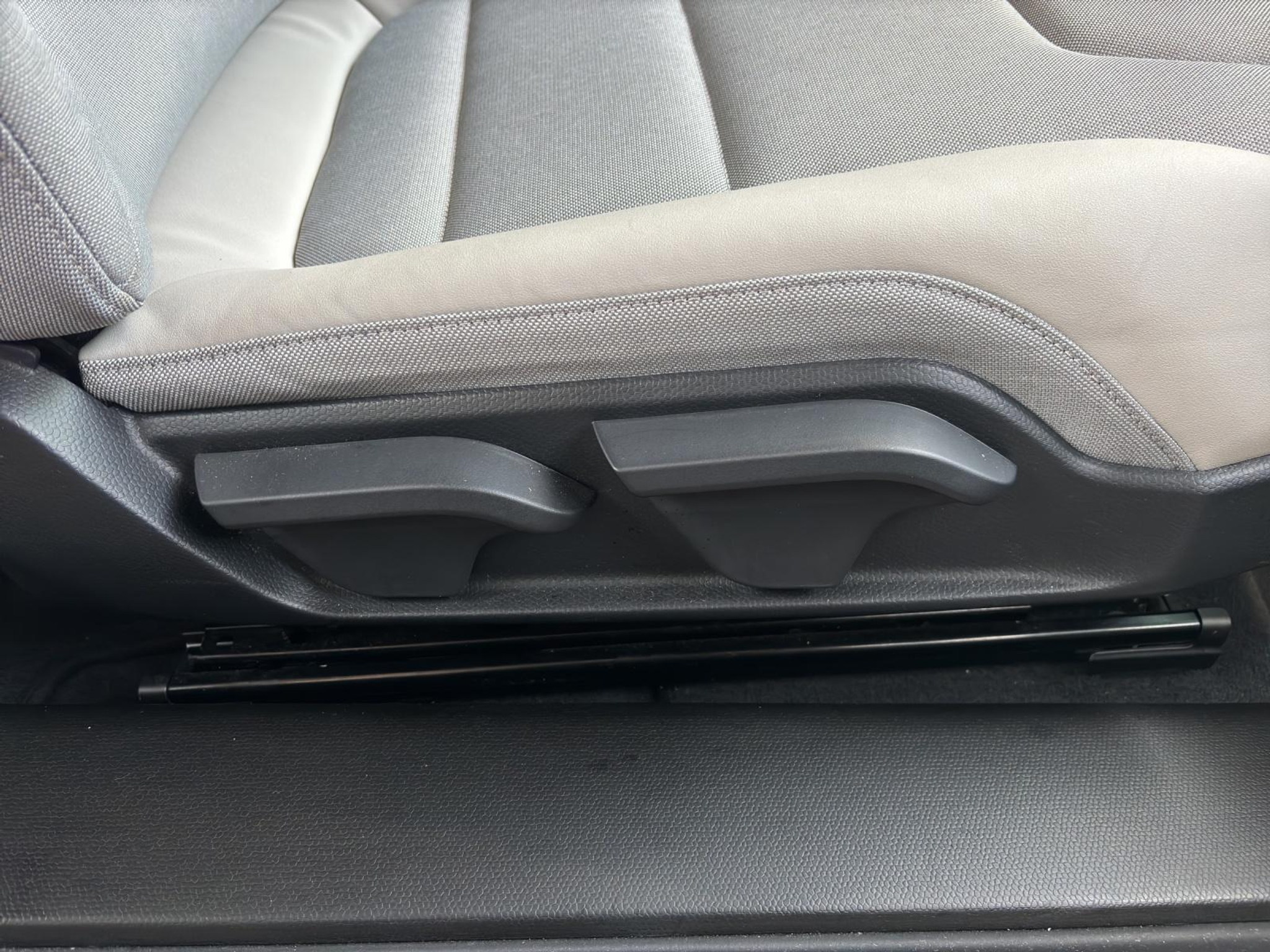 listing desktop thumbnail image 21