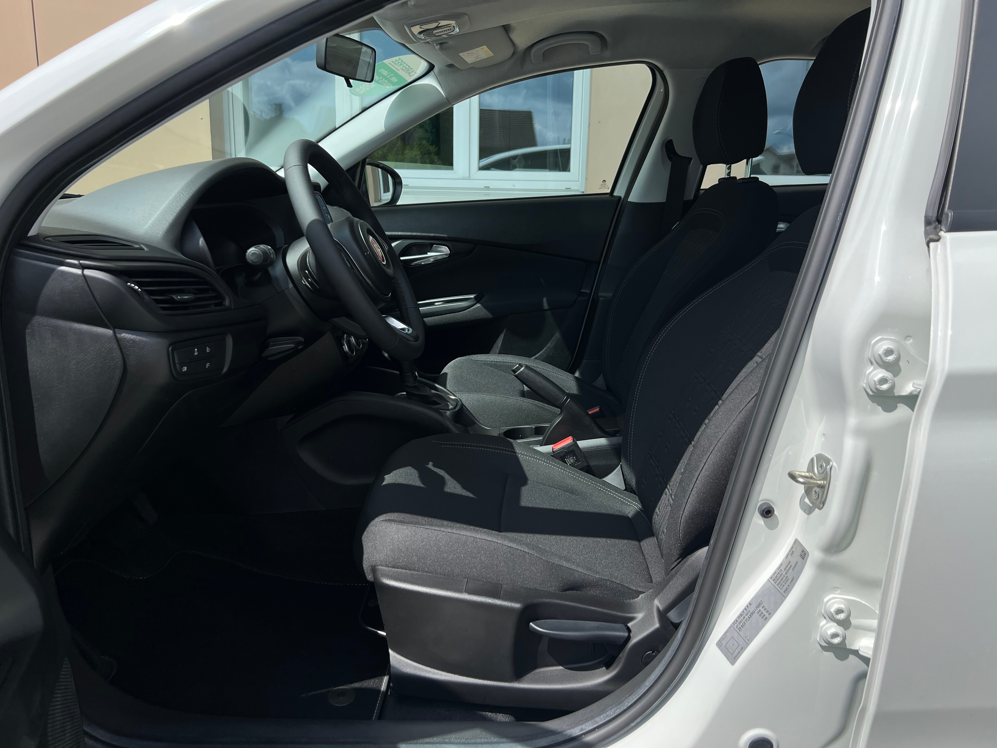 listing desktop thumbnail image 10