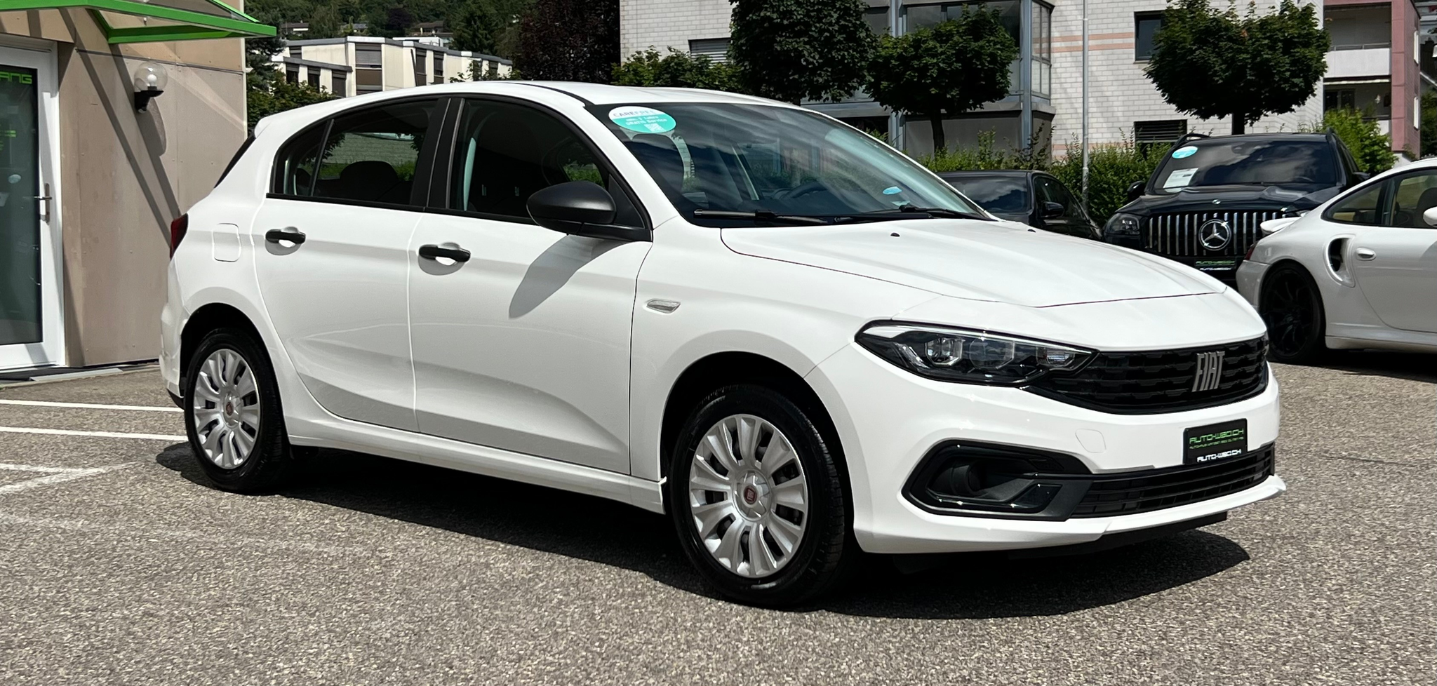 listing desktop thumbnail image 2