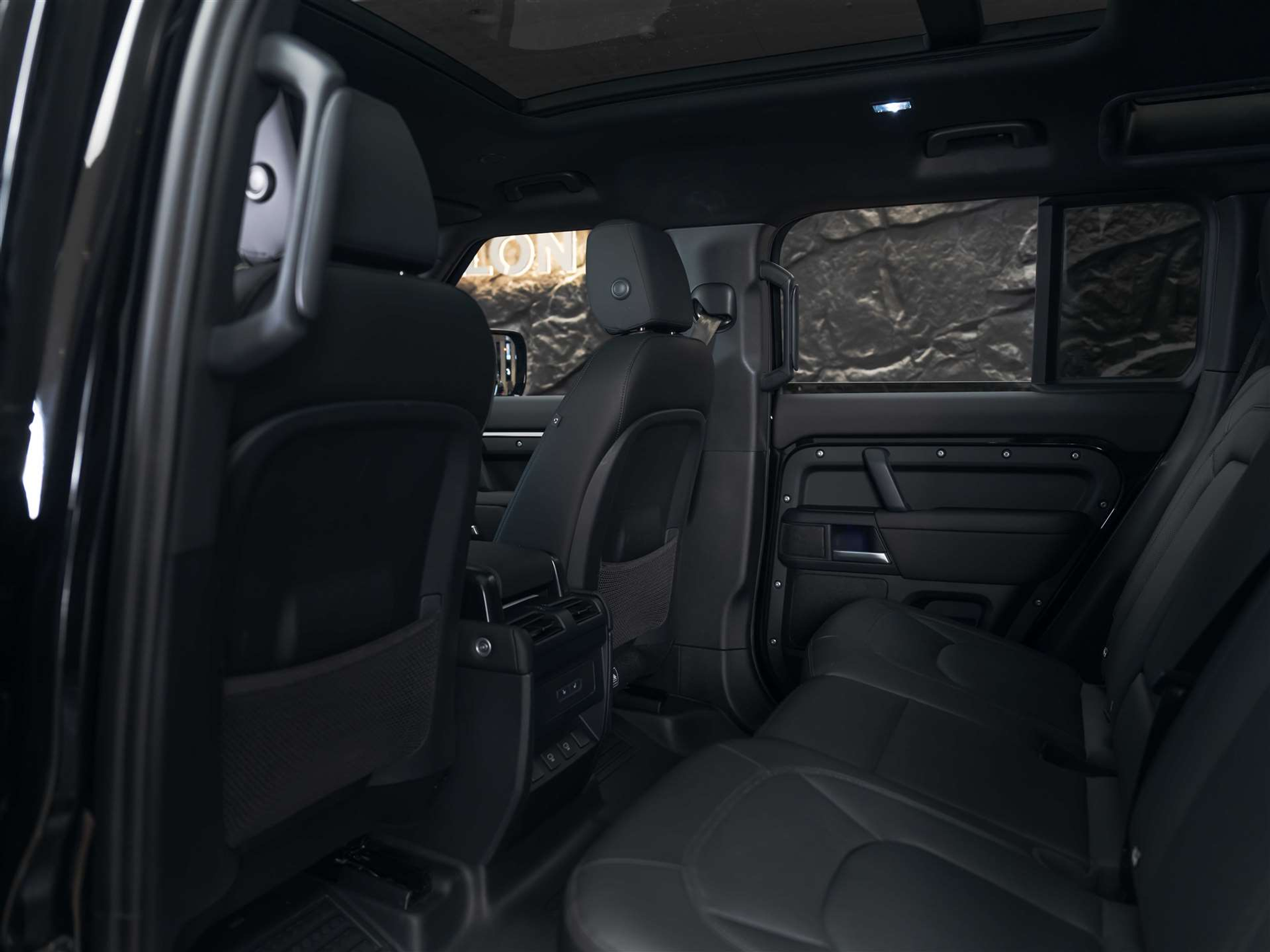 listing desktop thumbnail image 7