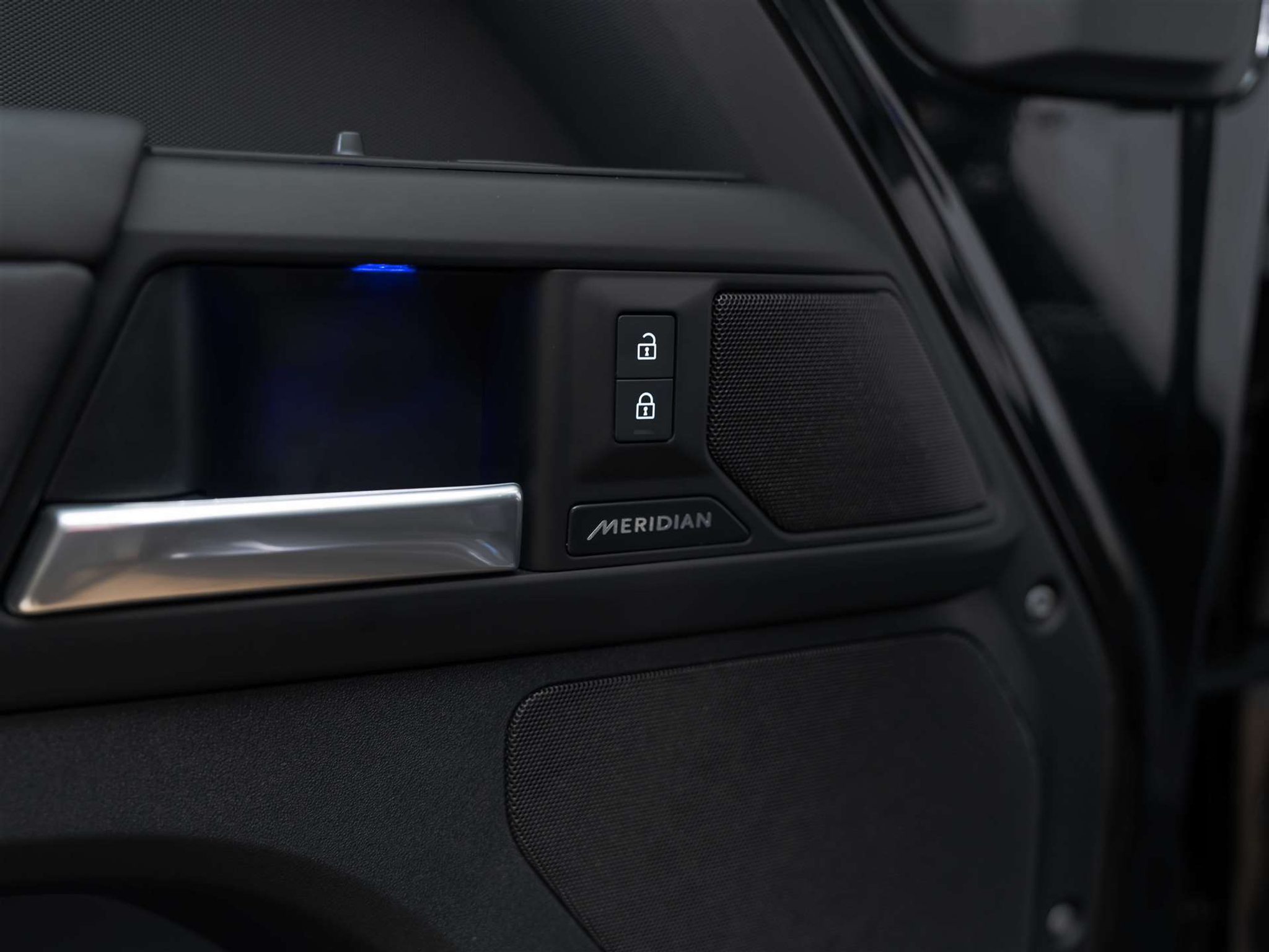 listing desktop thumbnail image 16