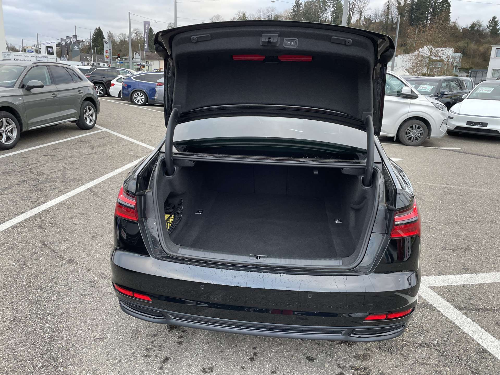 listing desktop thumbnail image 7