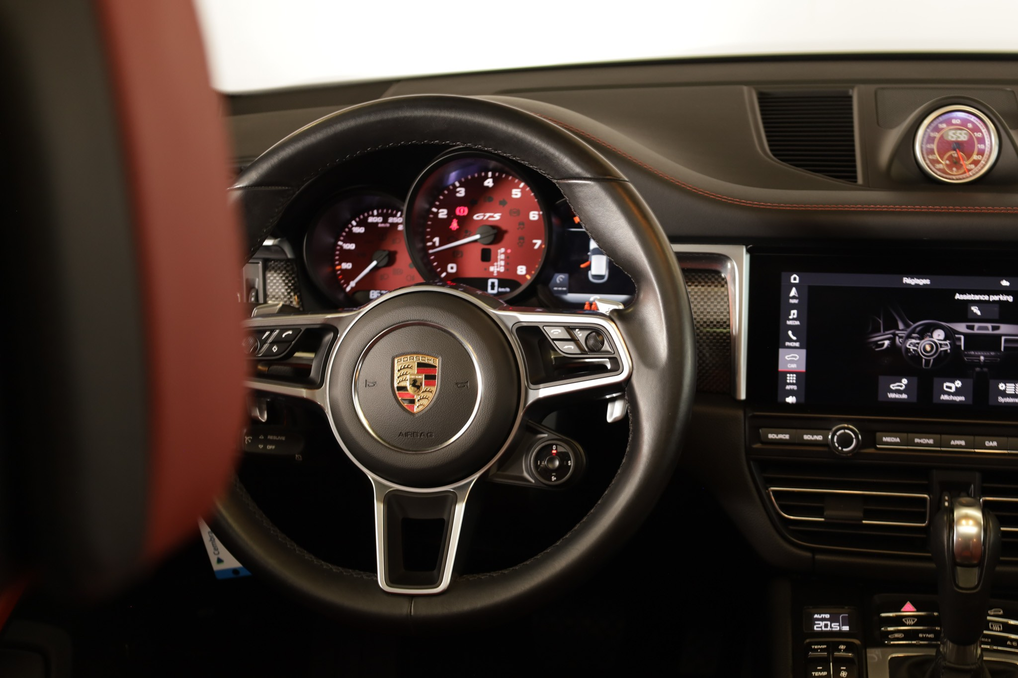 listing desktop thumbnail image 20