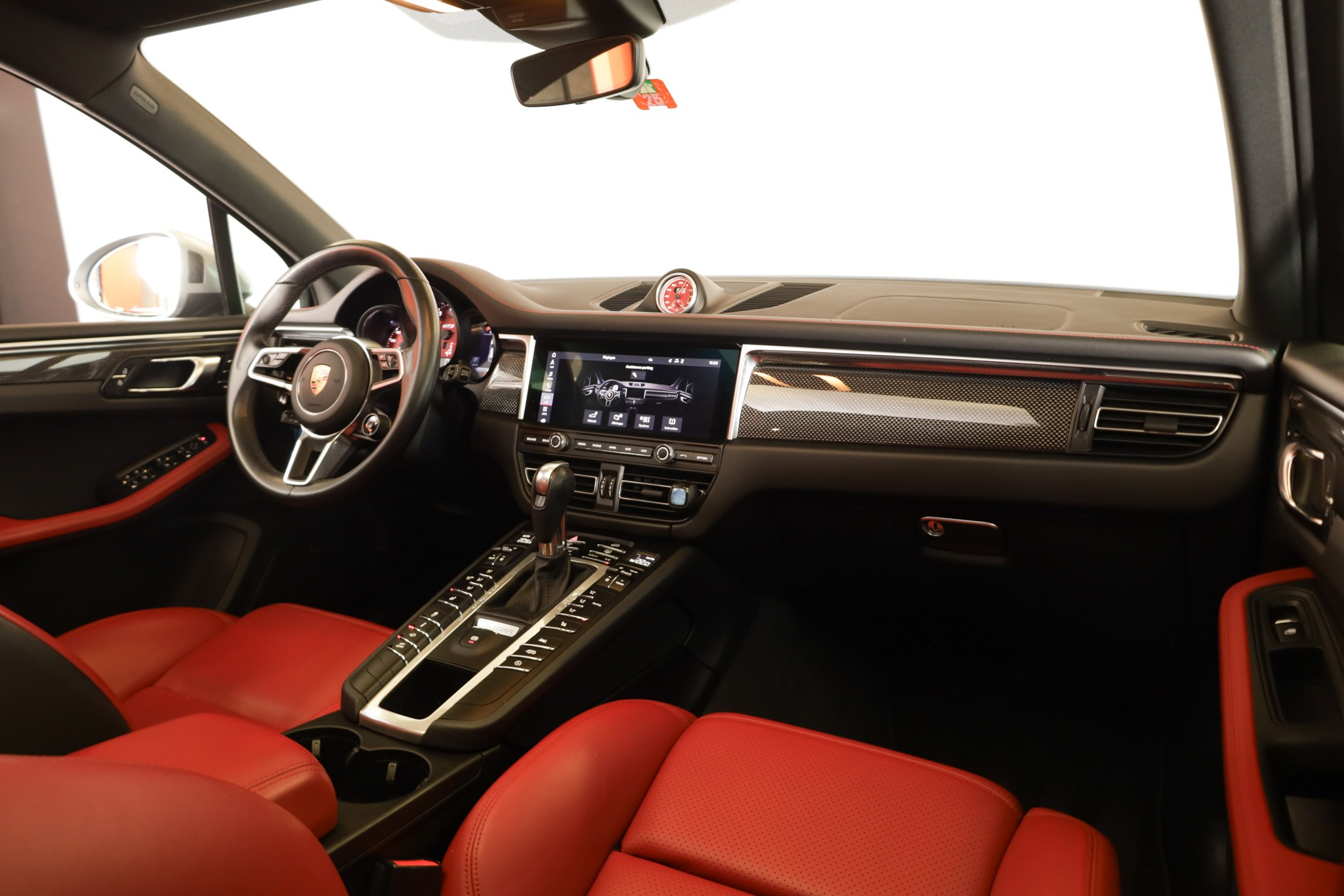 listing desktop thumbnail image 23