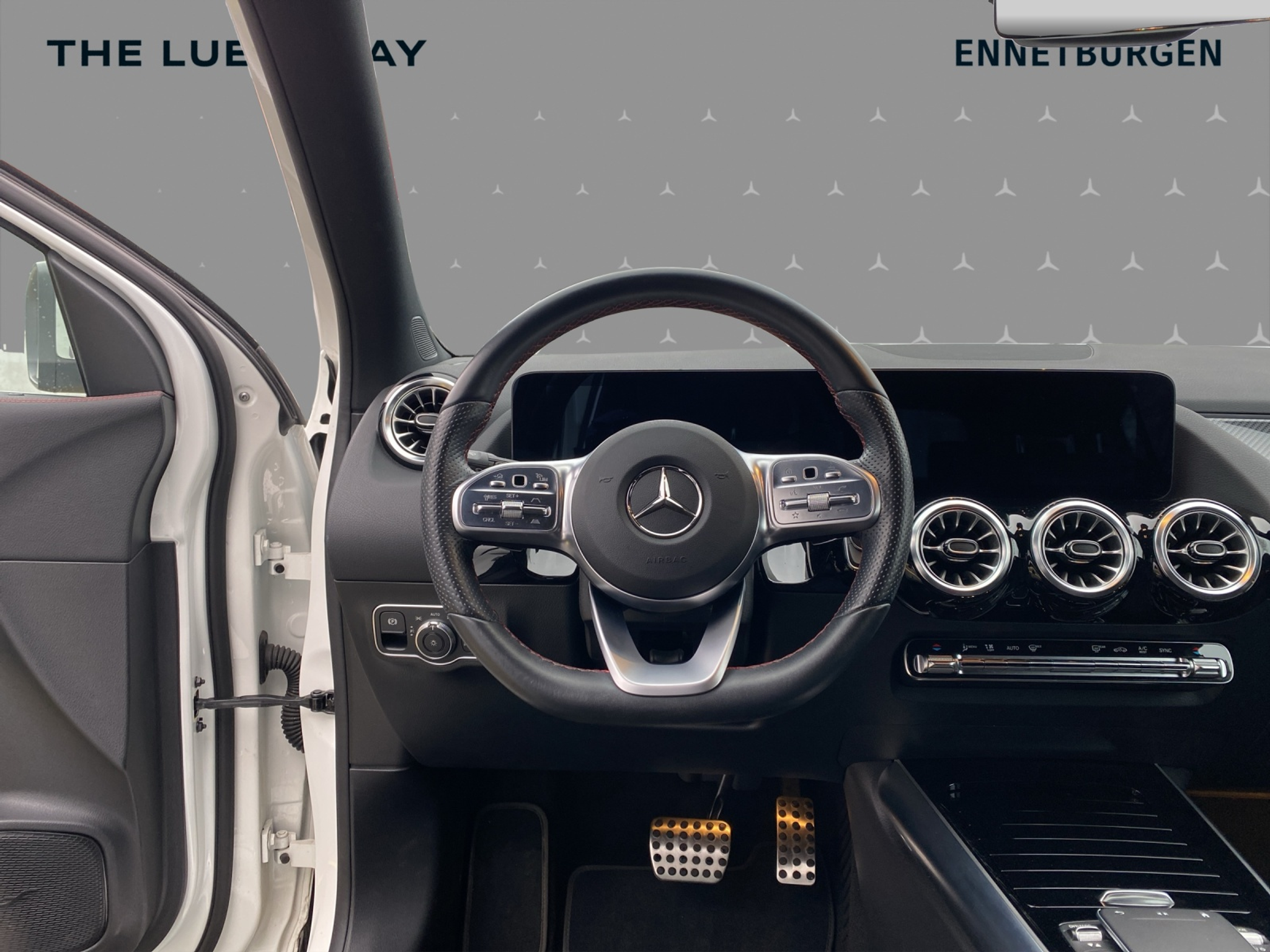 listing desktop thumbnail image 11