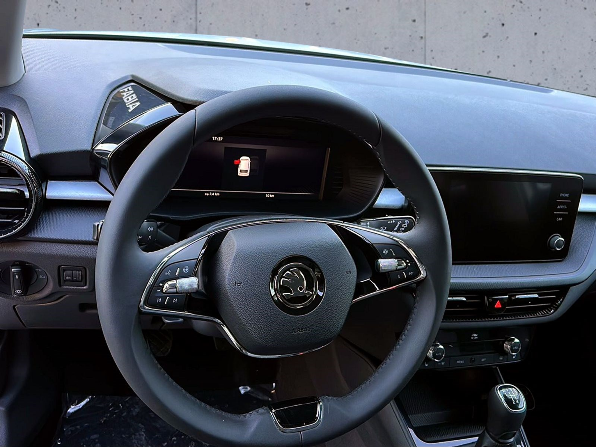 listing desktop thumbnail image 12