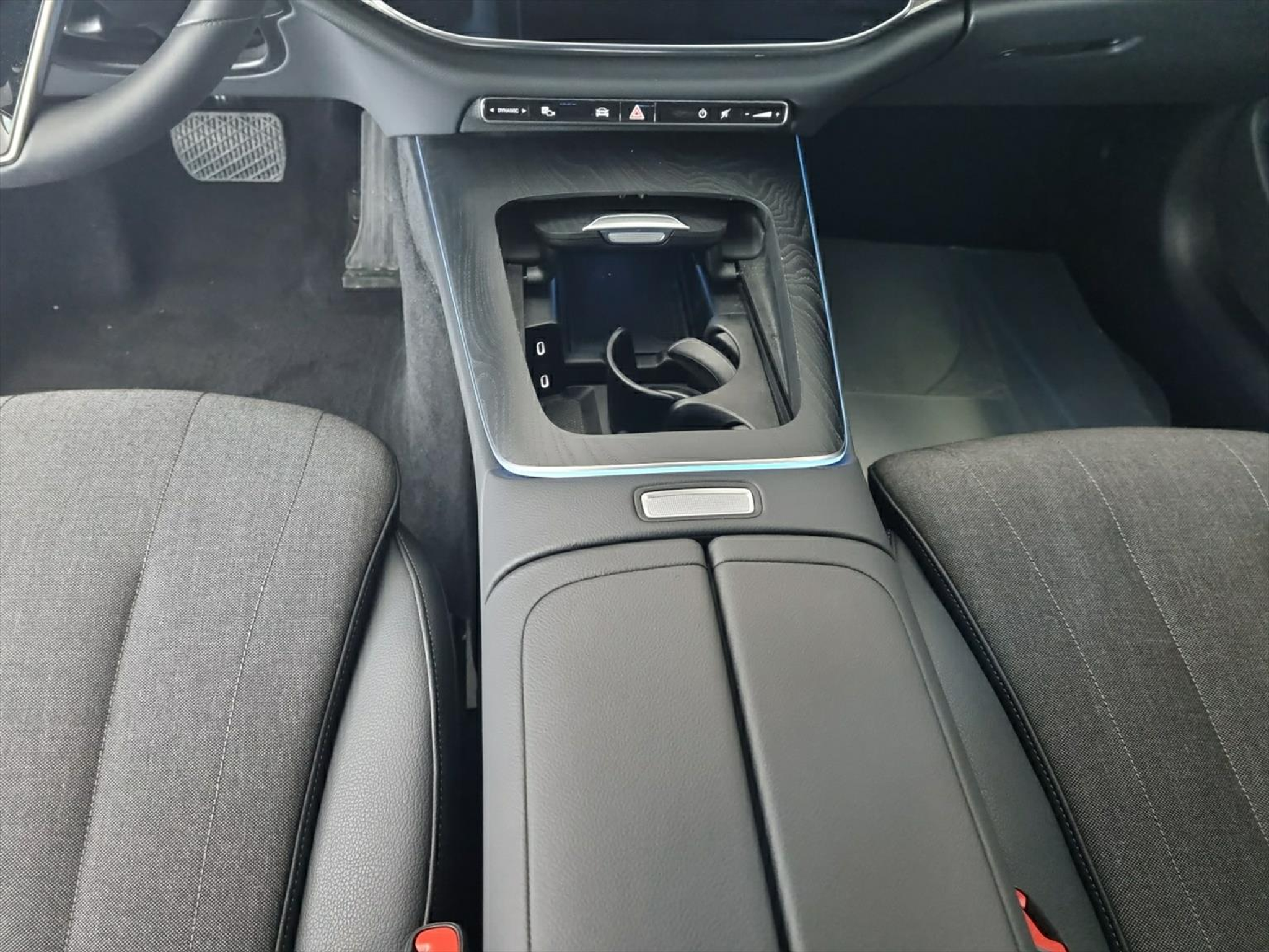 listing desktop thumbnail image 7