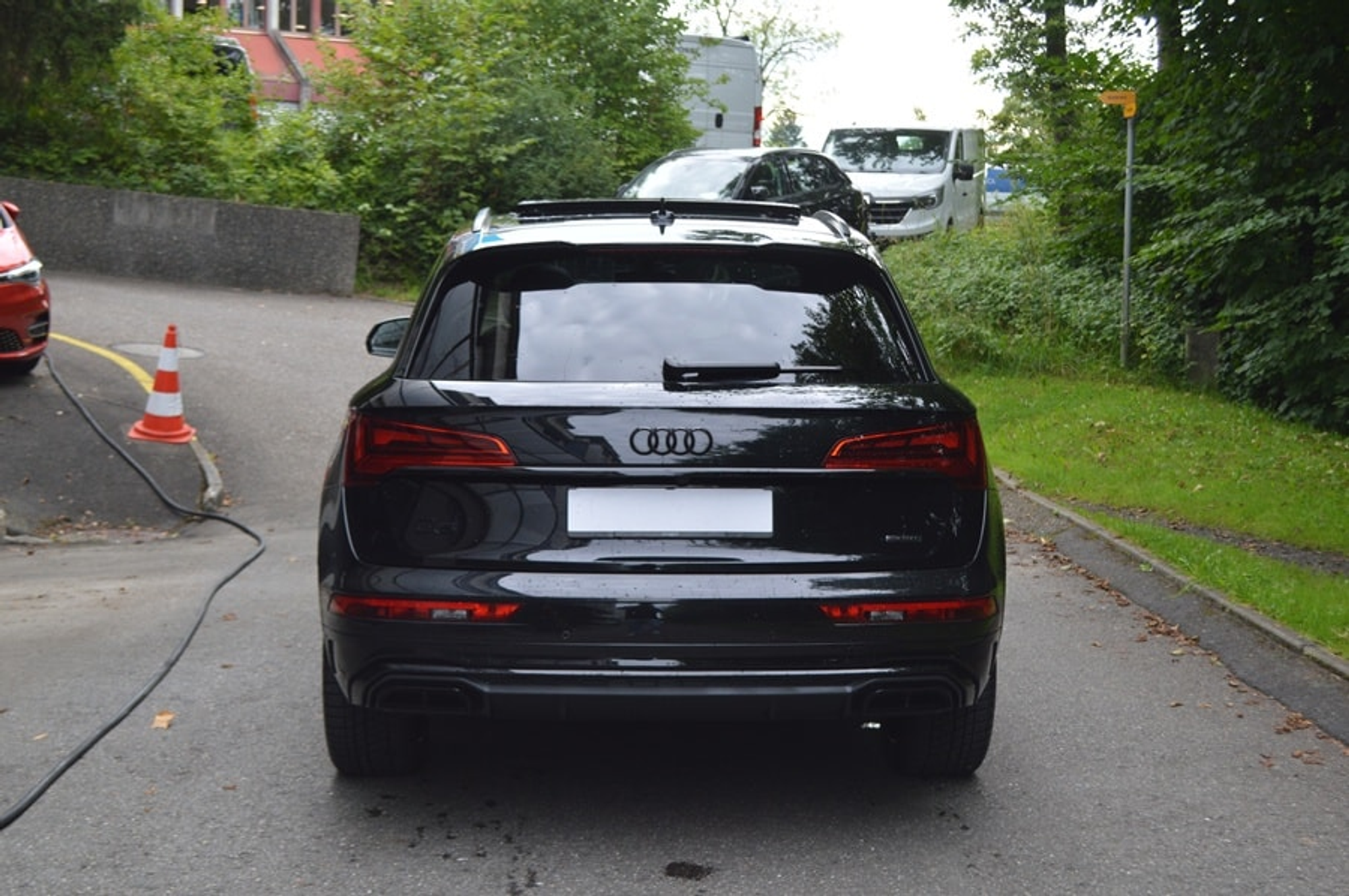 listing desktop thumbnail image 12