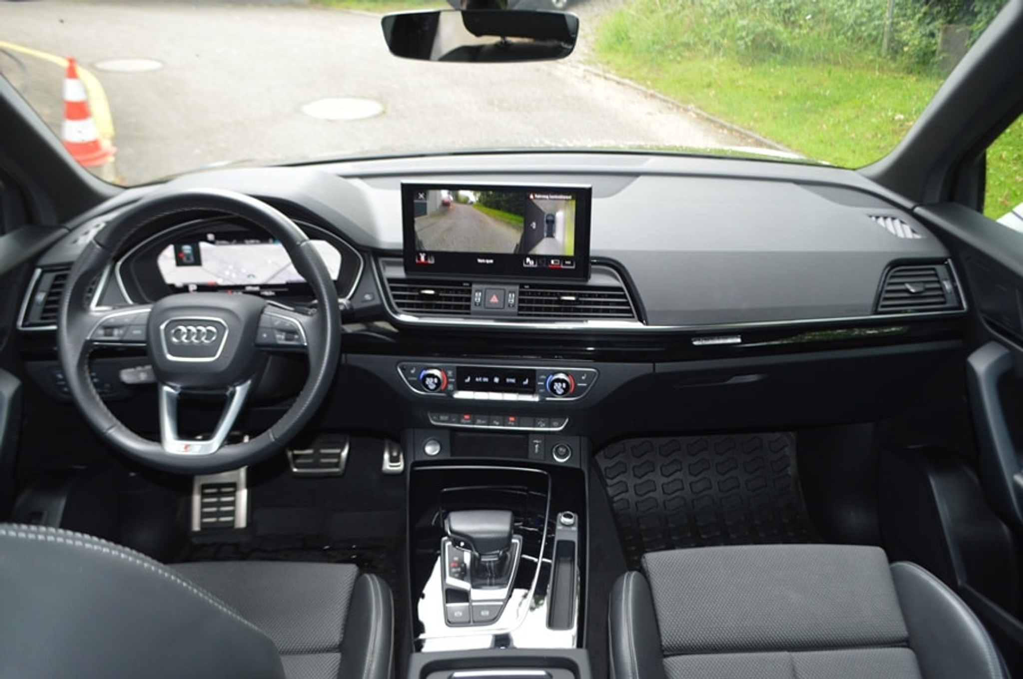 listing desktop thumbnail image 8