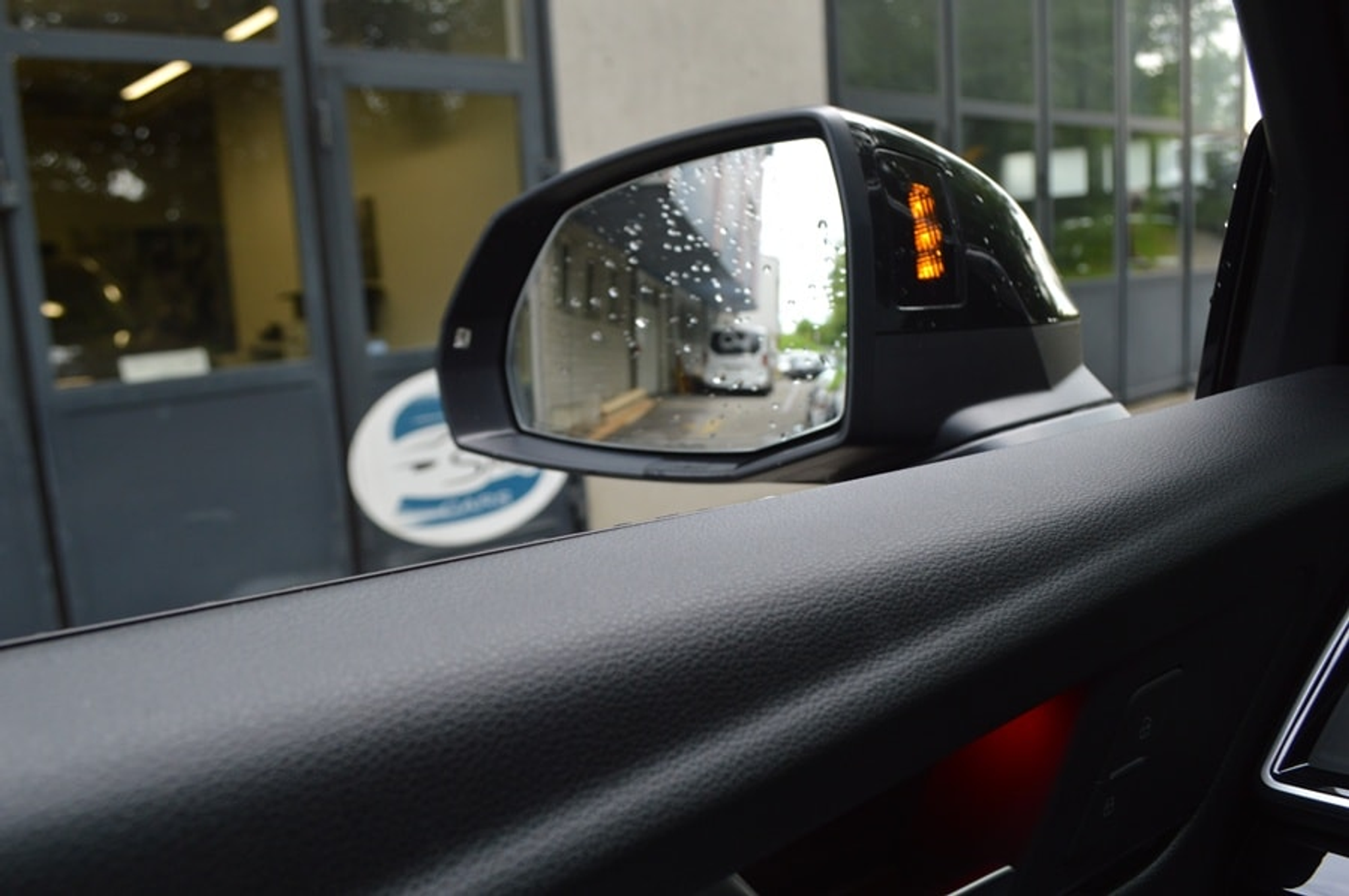 listing desktop thumbnail image 10