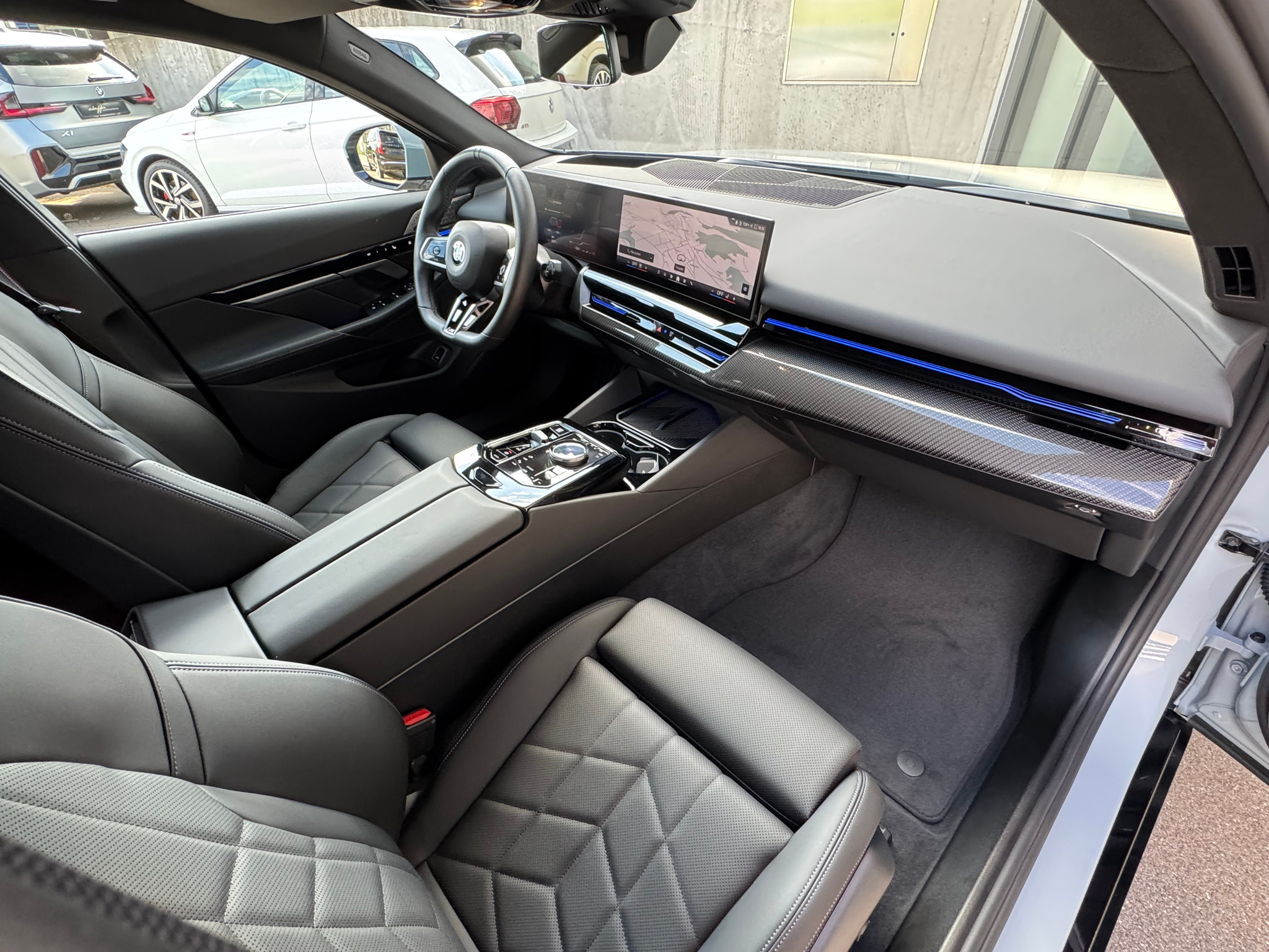 listing desktop thumbnail image 26