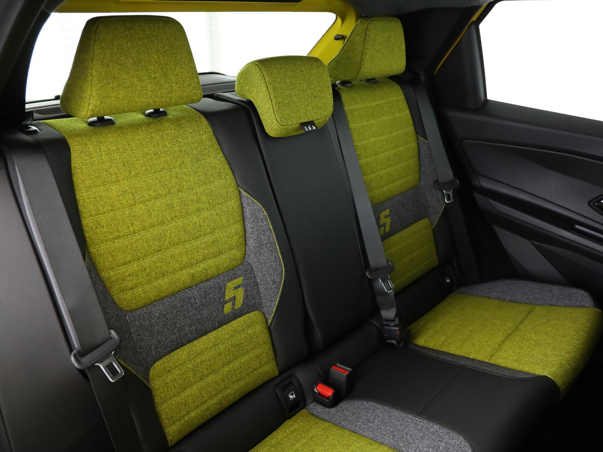 listing desktop thumbnail image 7