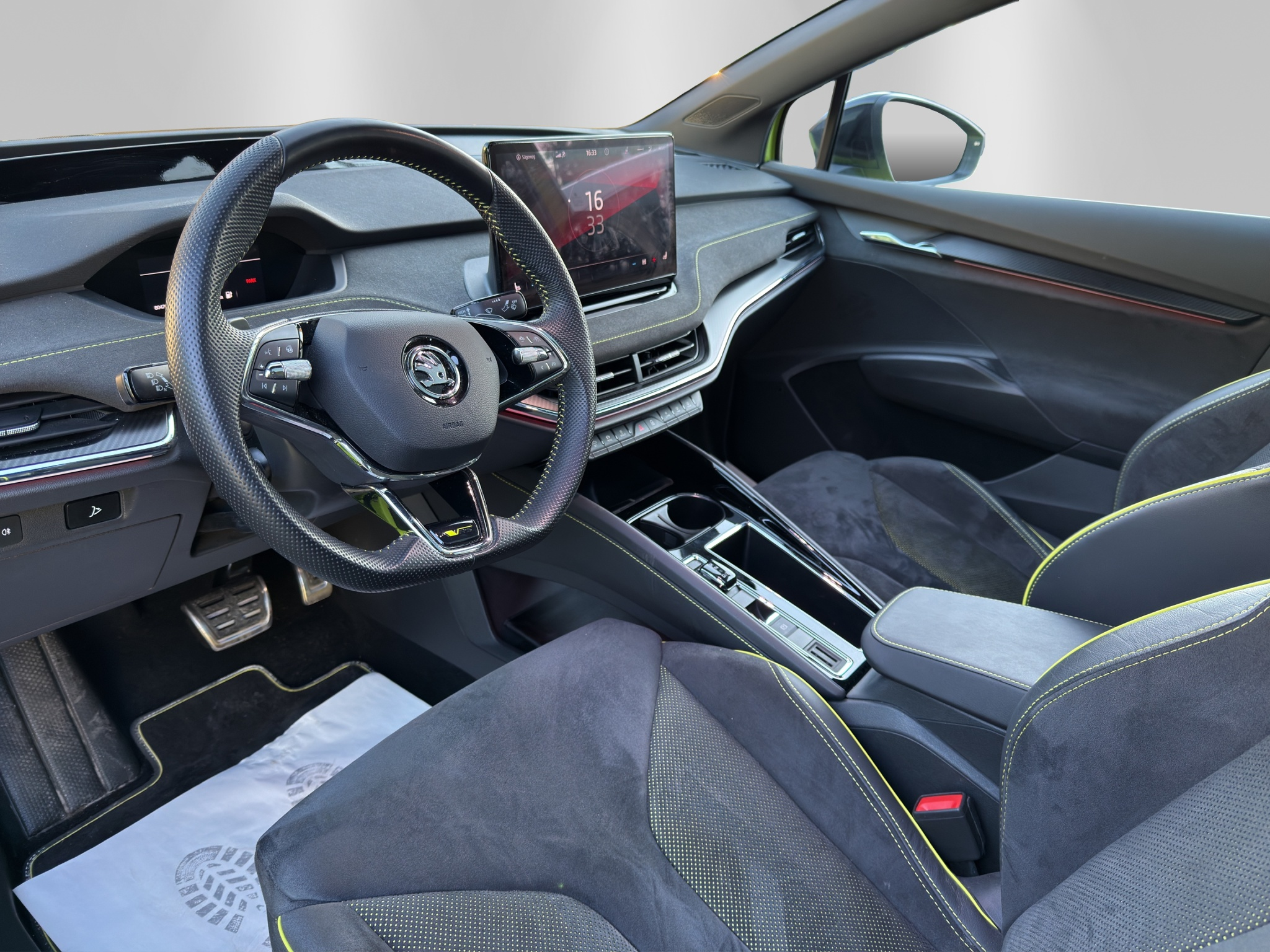 listing desktop thumbnail image 7