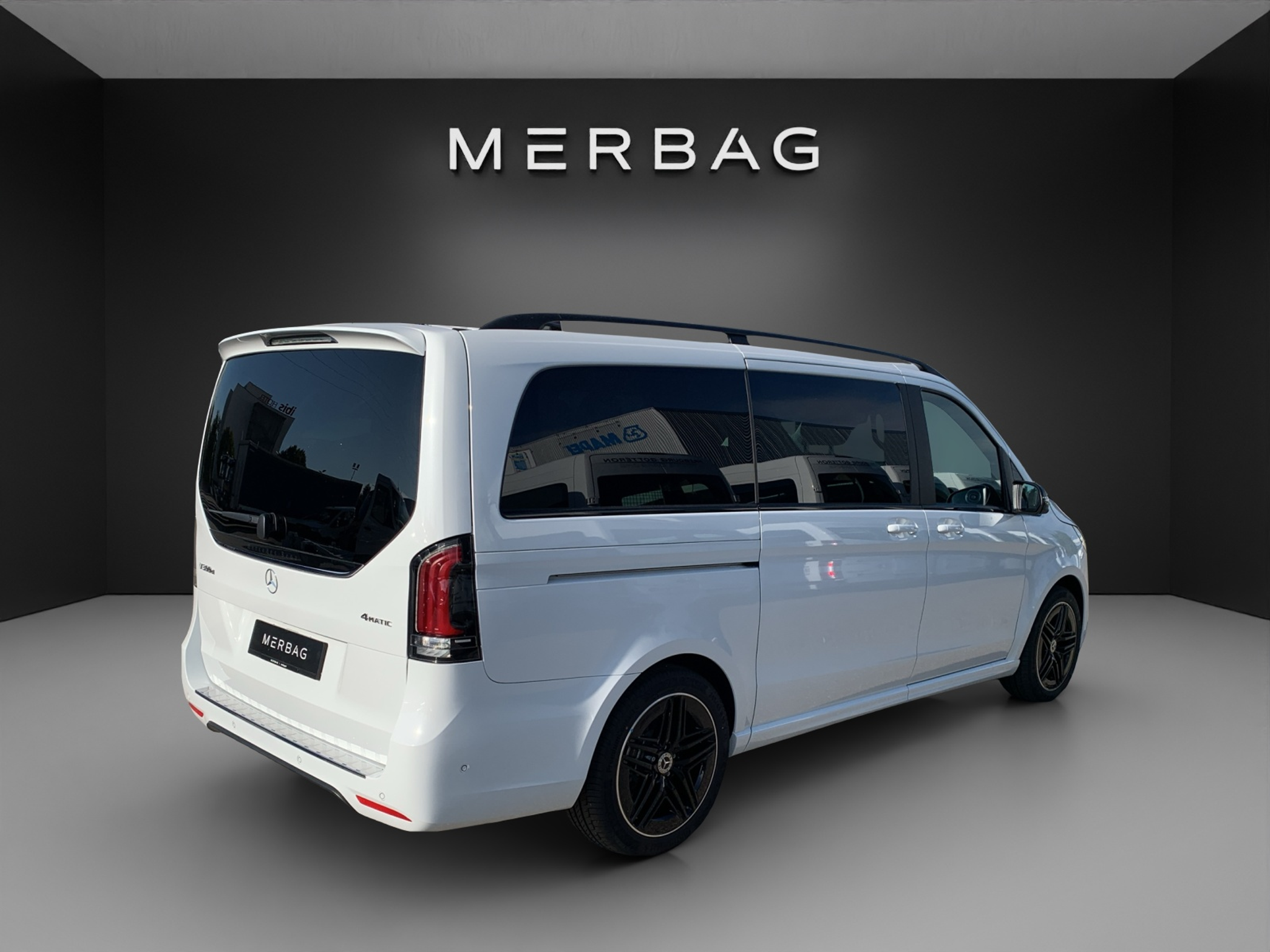 listing desktop thumbnail image 4