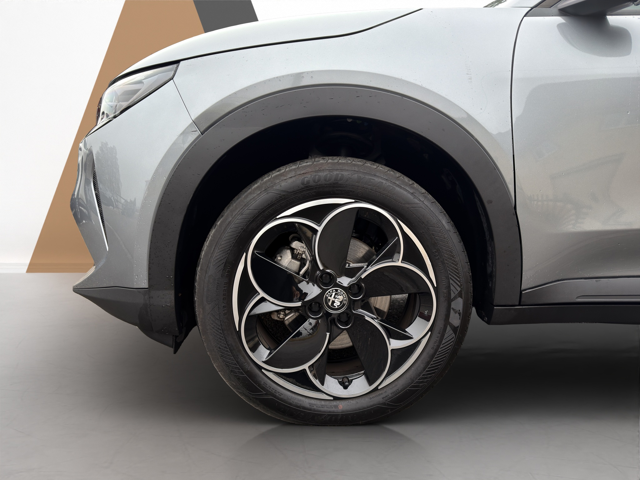 listing desktop thumbnail image 18