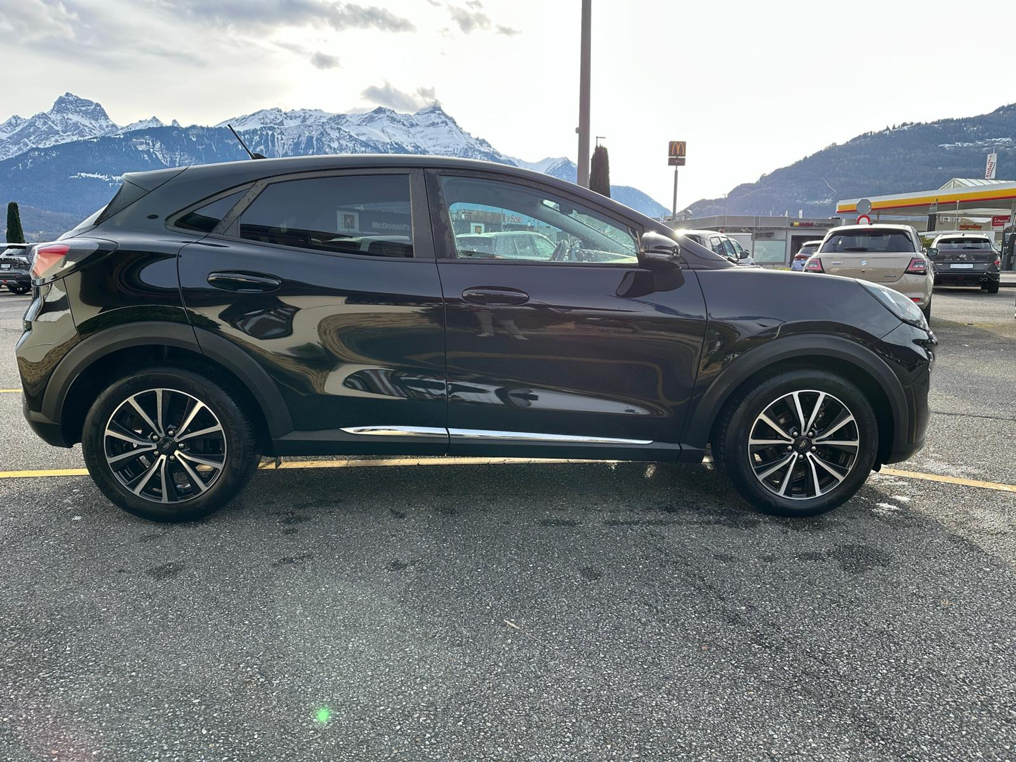 listing desktop thumbnail image 5