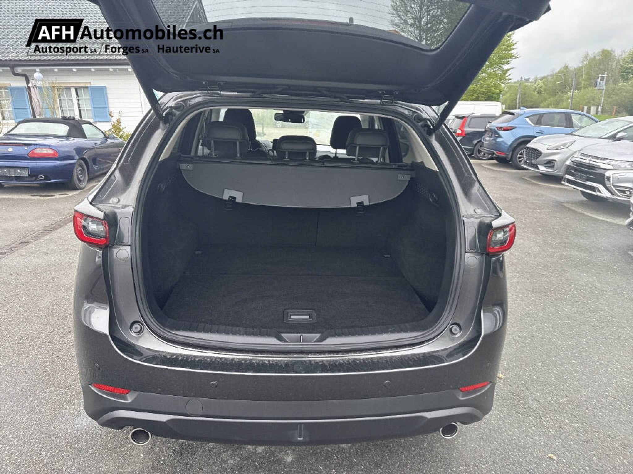 listing desktop thumbnail image 9