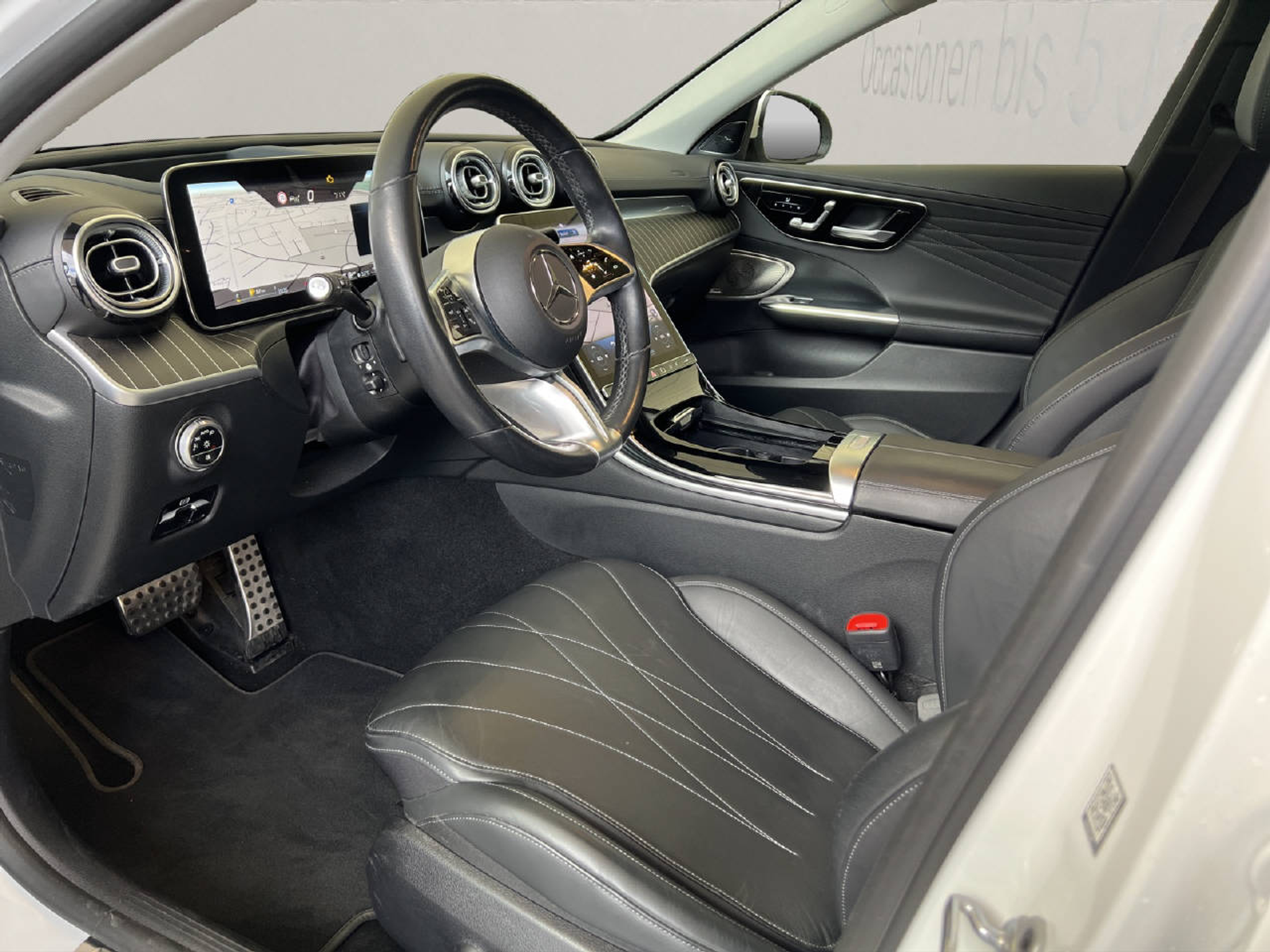 listing desktop thumbnail image 10