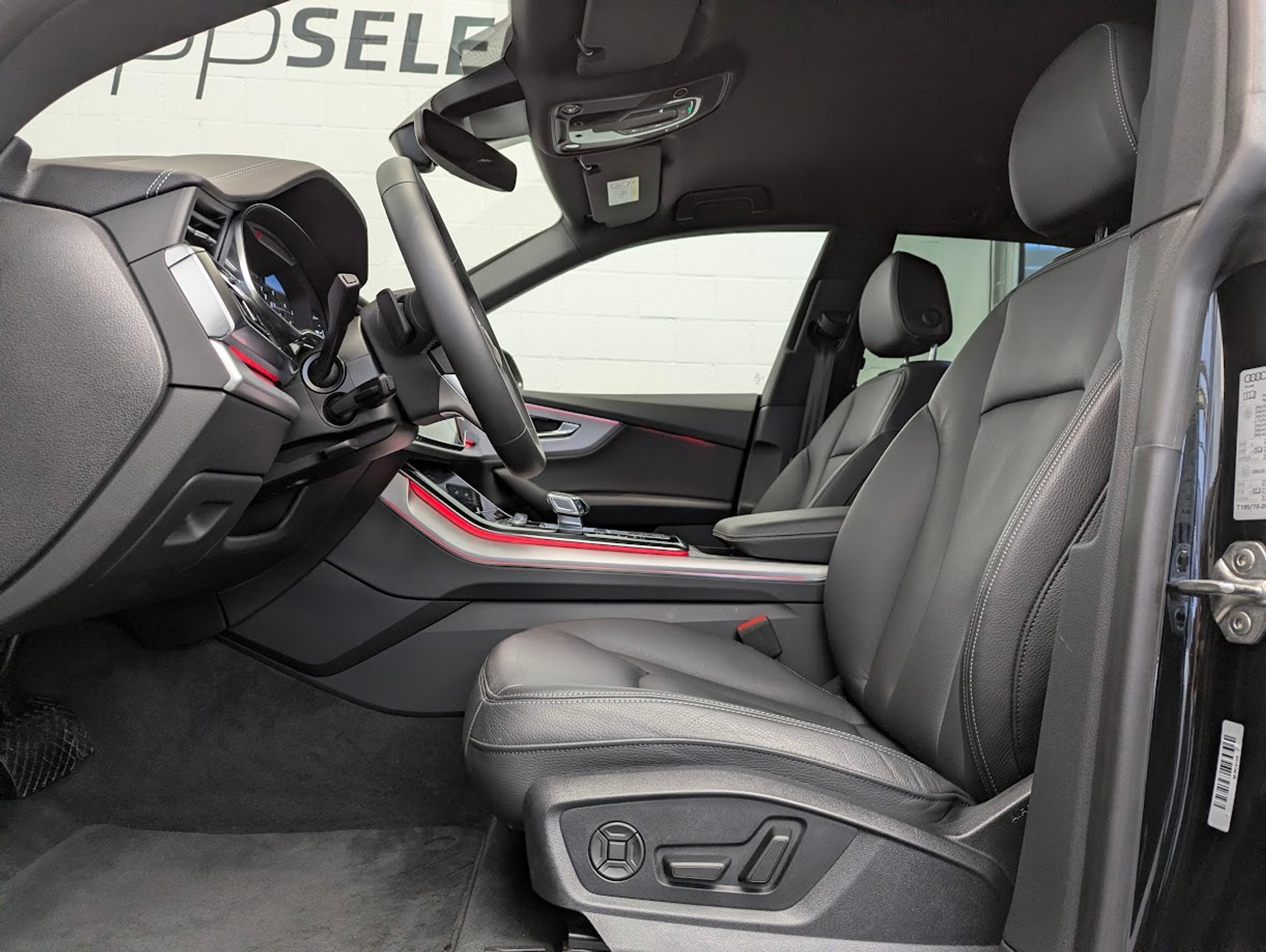 listing desktop thumbnail image 2