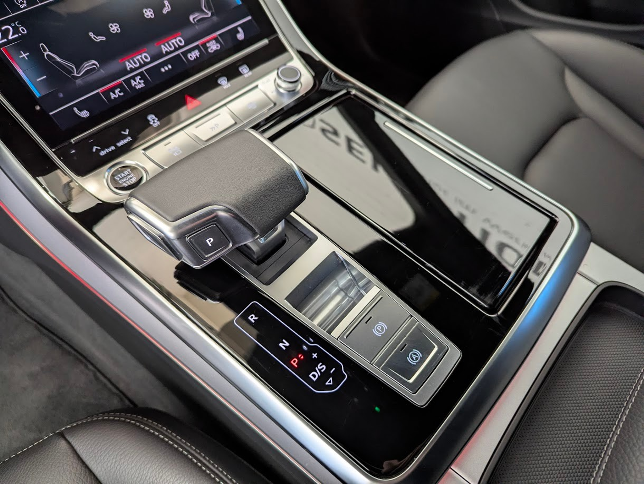 listing desktop thumbnail image 14