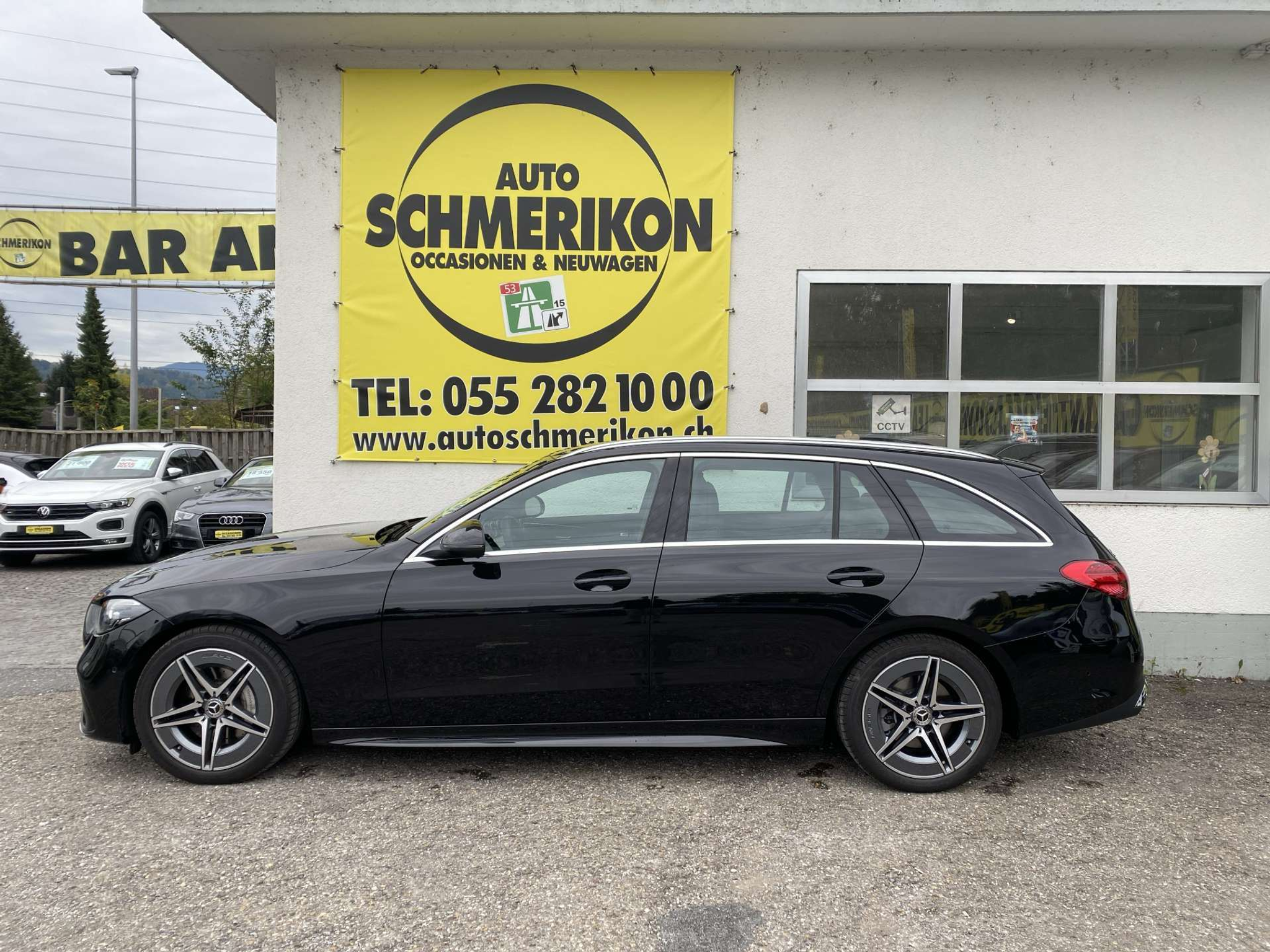 listing desktop thumbnail image 4