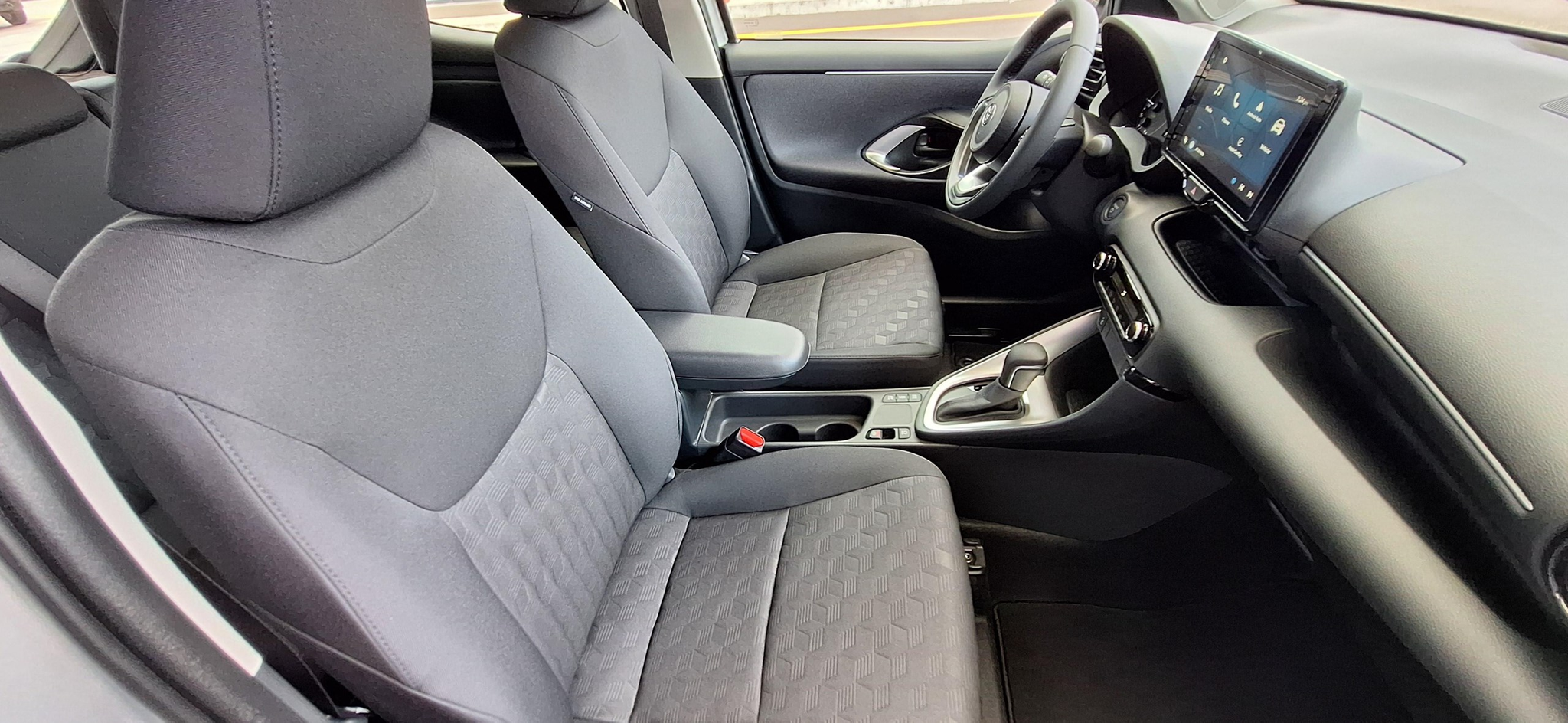 listing desktop thumbnail image 5