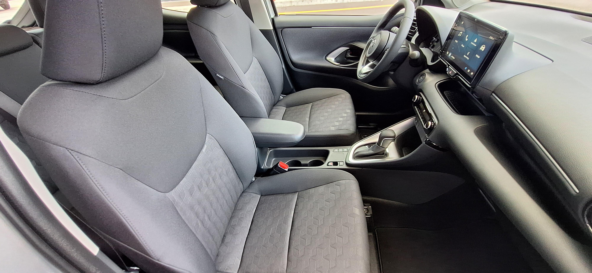 listing desktop thumbnail image 5