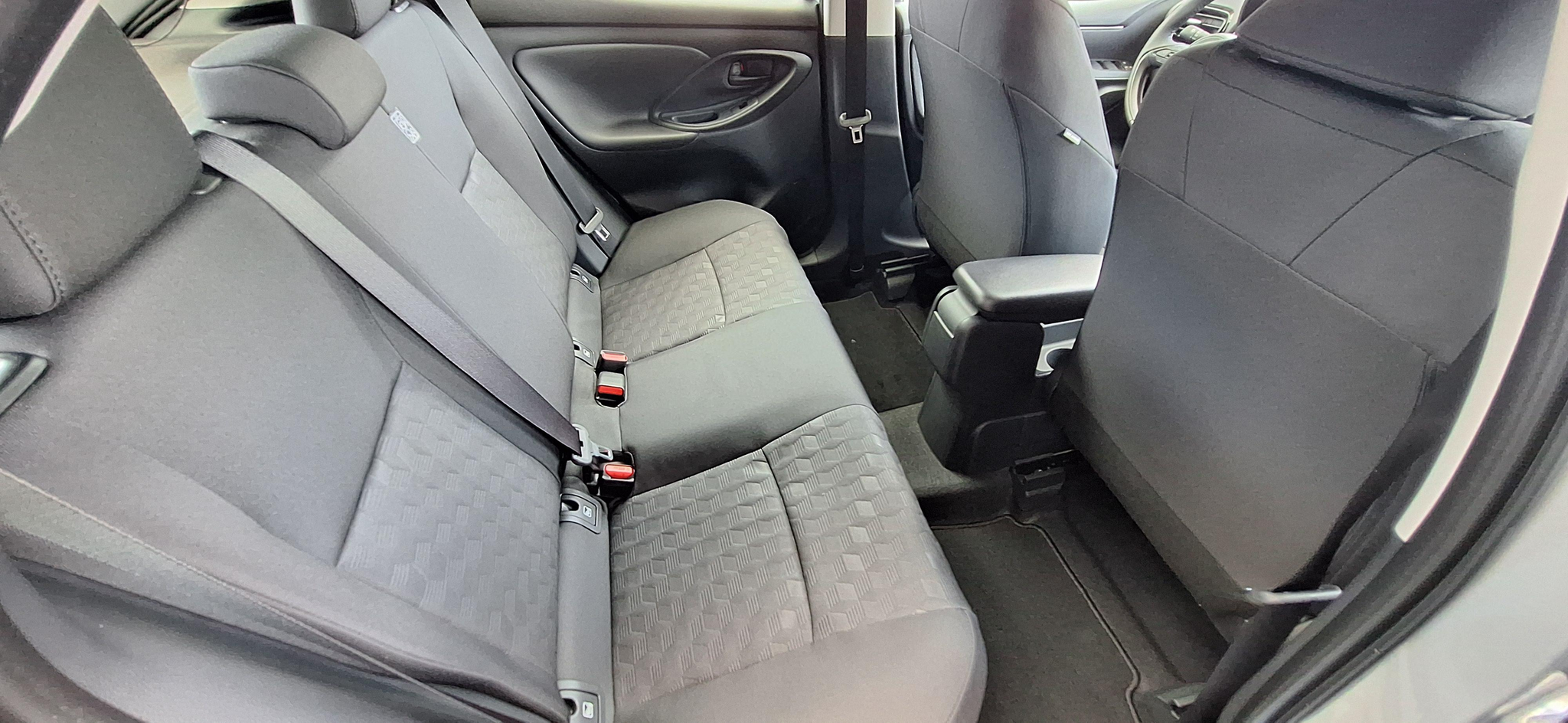 listing desktop thumbnail image 6