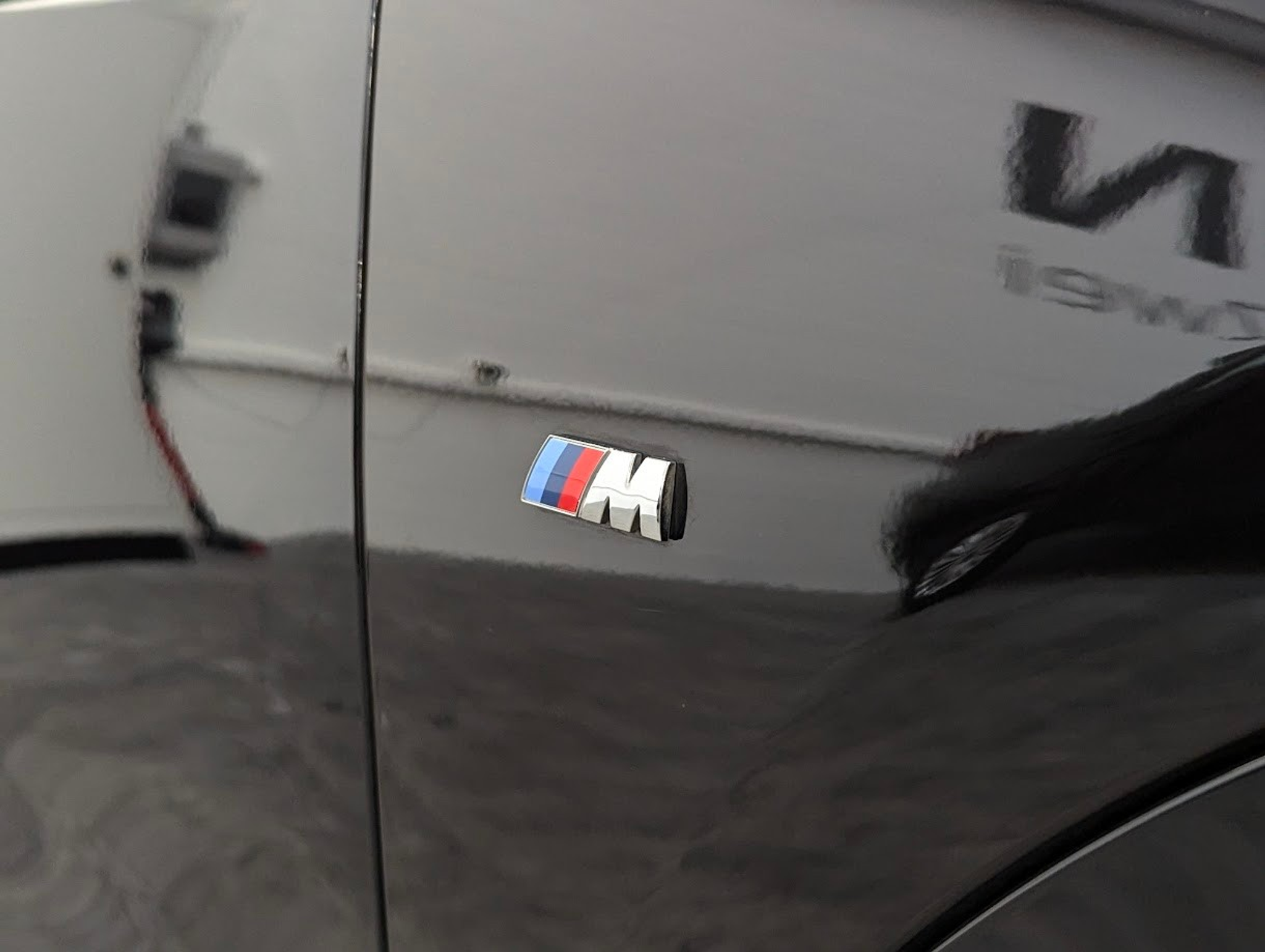 listing desktop thumbnail image 2