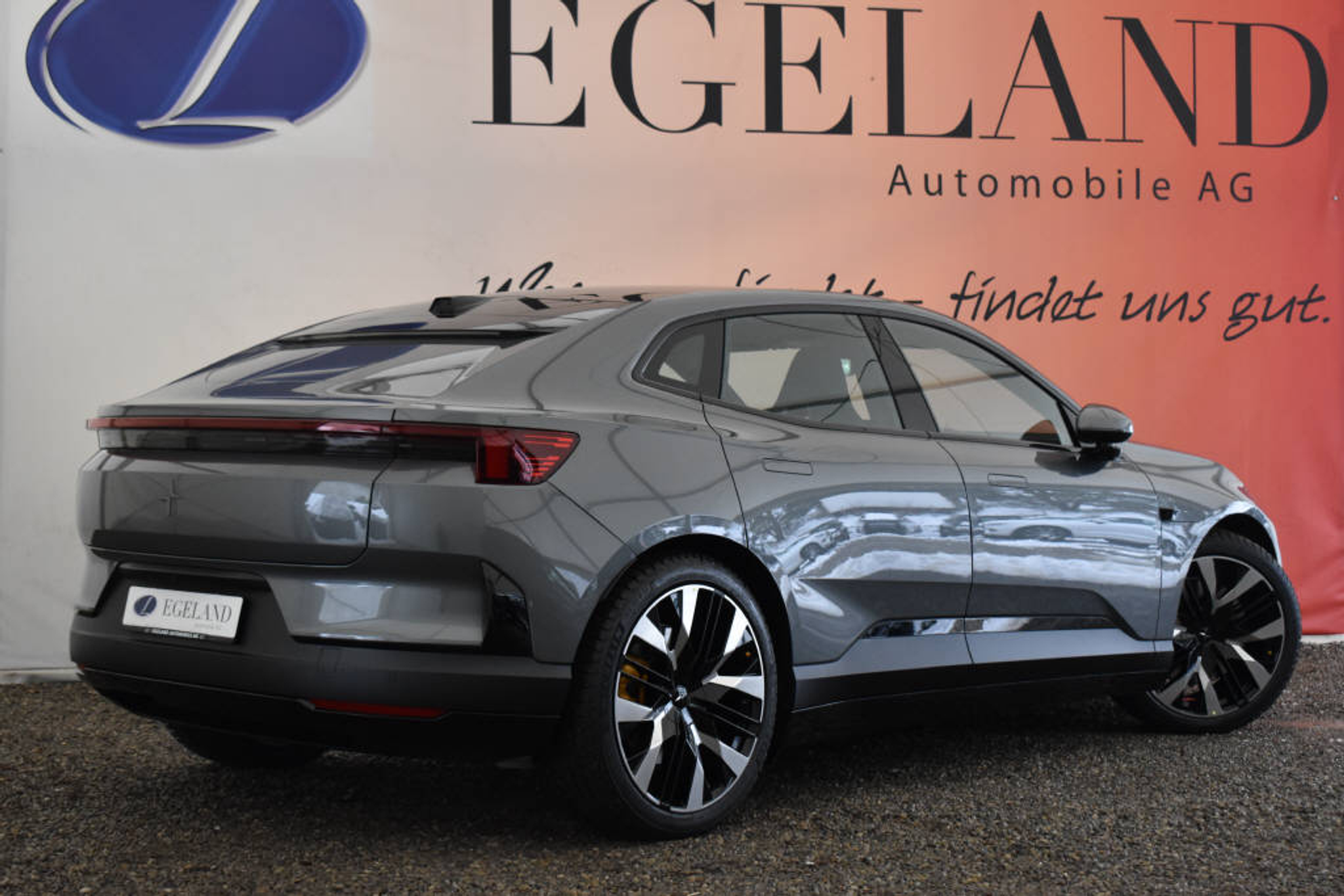 listing desktop thumbnail image 2