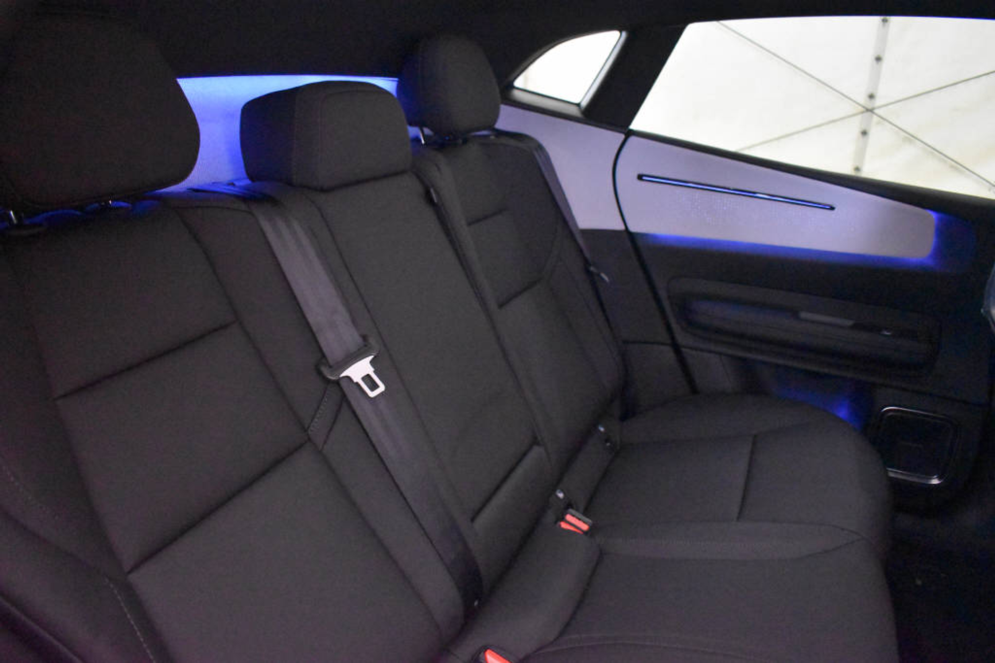 listing desktop thumbnail image 14