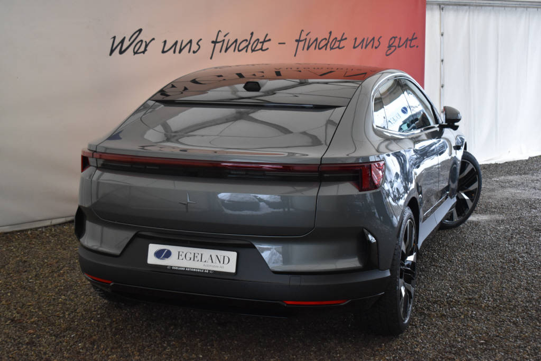 listing desktop thumbnail image 3