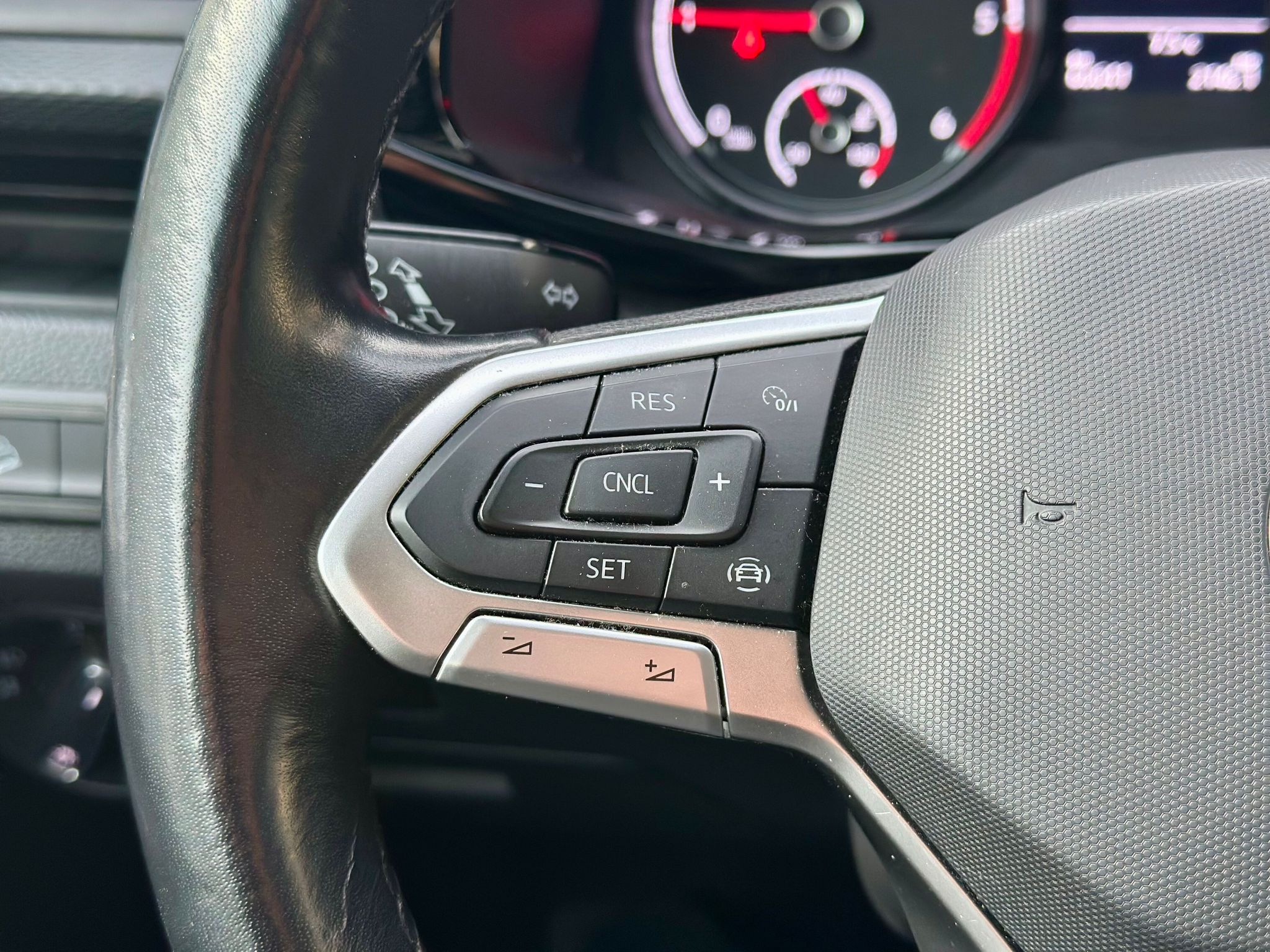 listing desktop thumbnail image 12