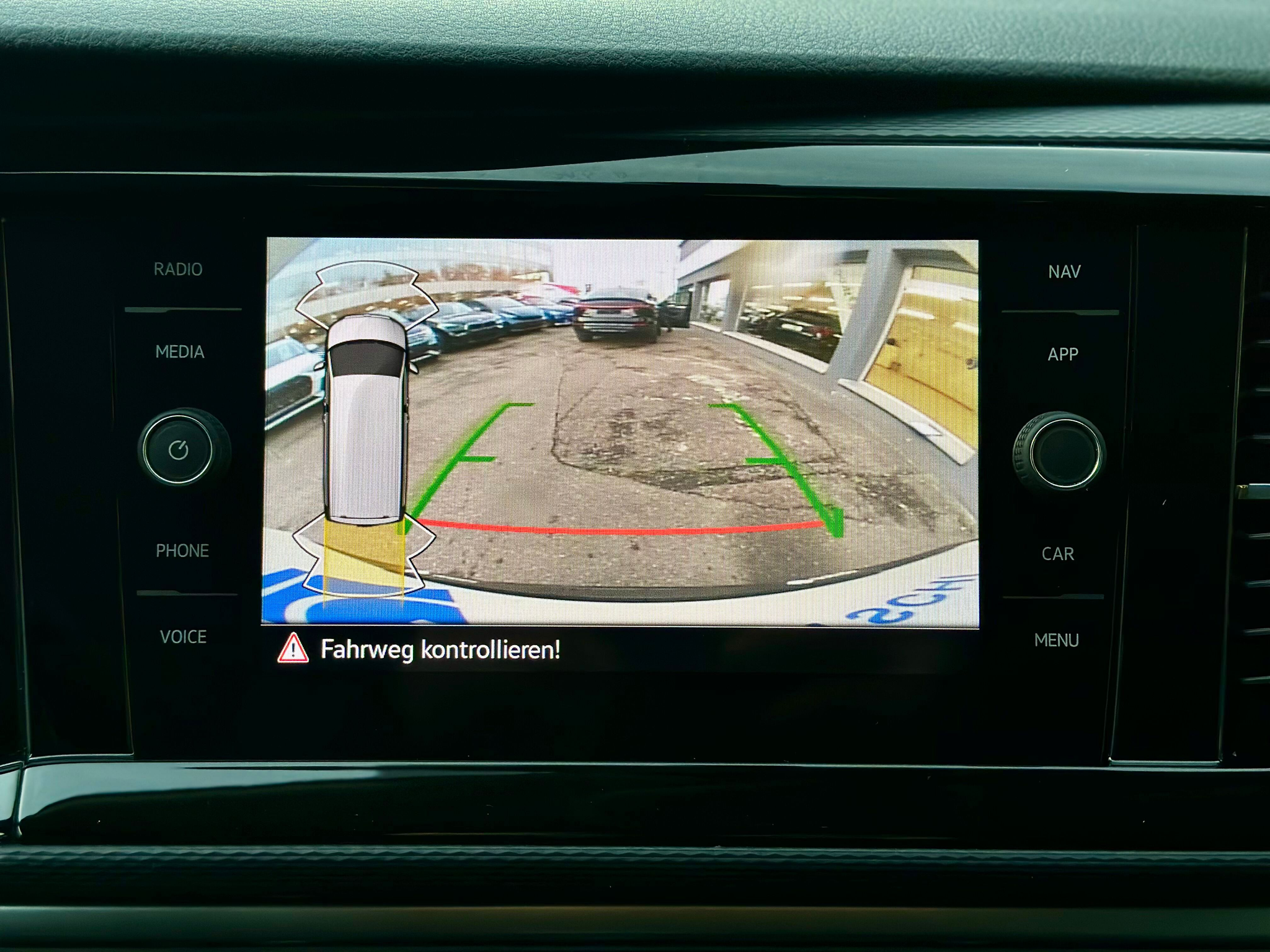 listing desktop thumbnail image 14