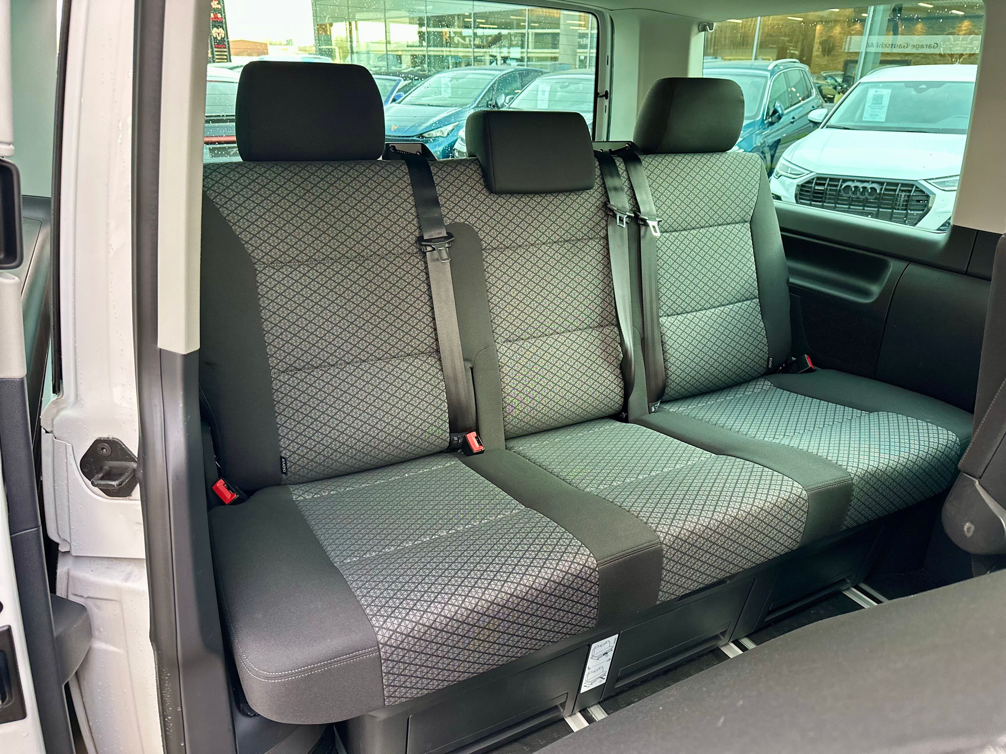 listing desktop thumbnail image 10