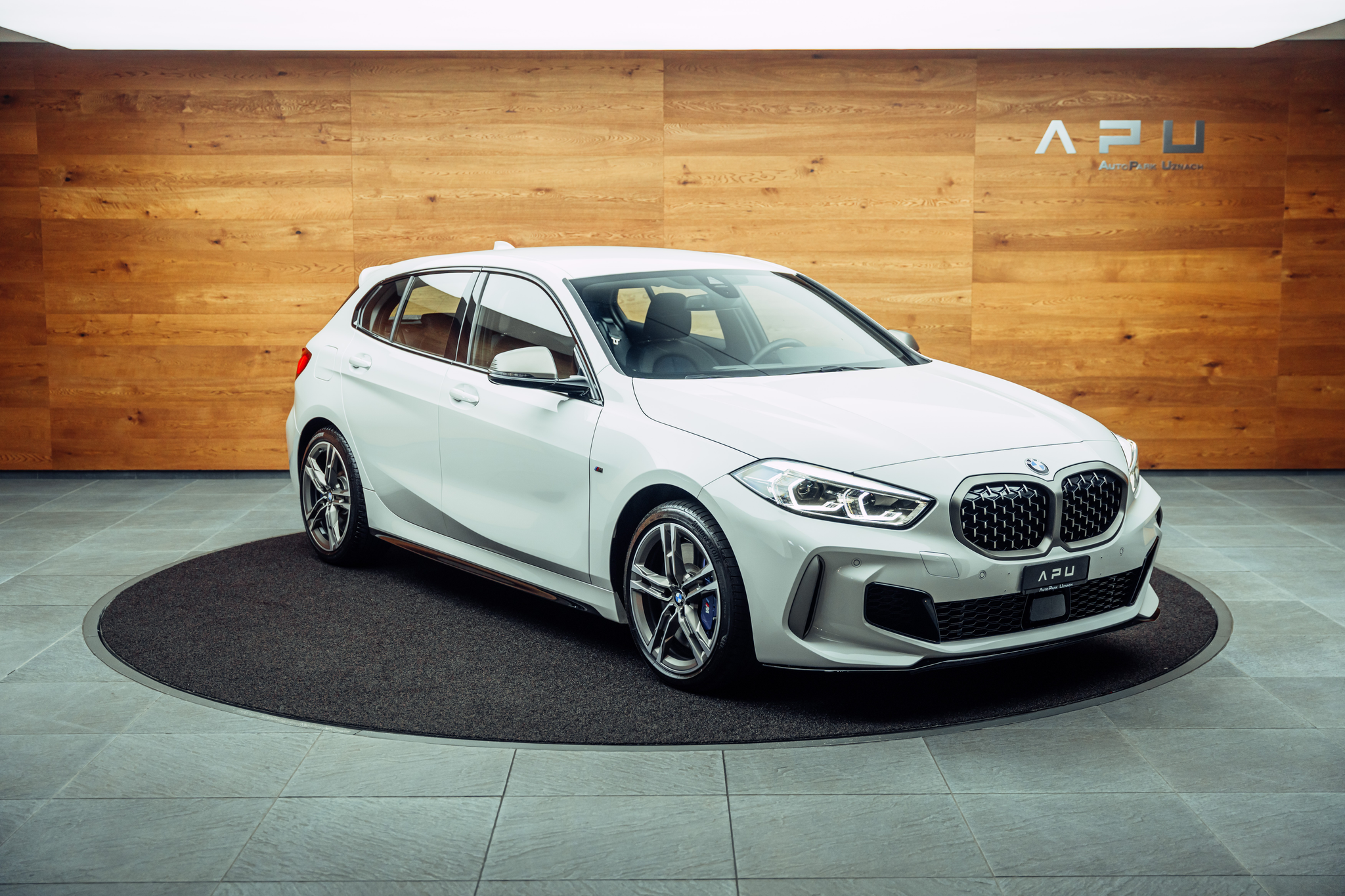 listing desktop thumbnail image 0