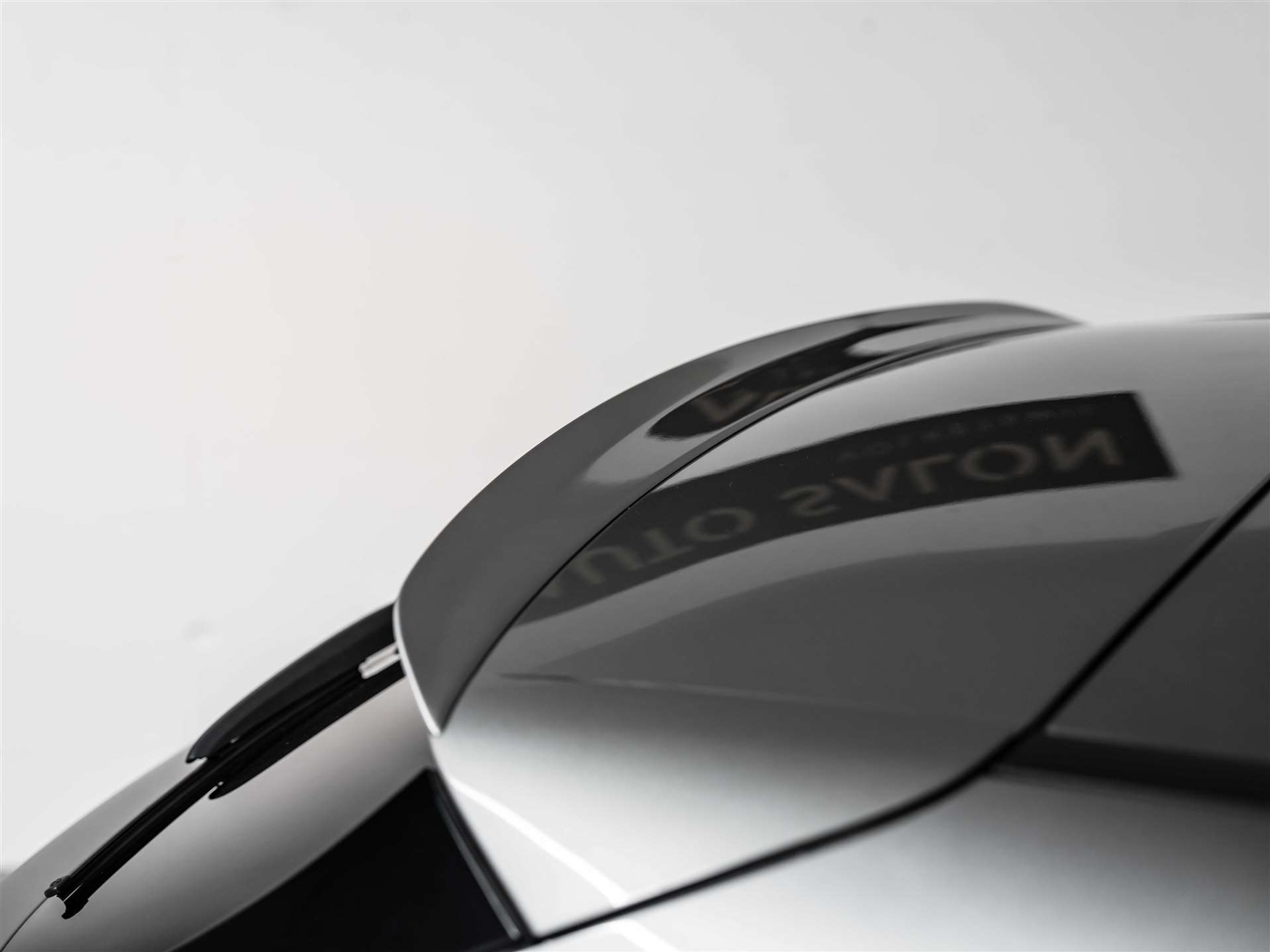 listing desktop thumbnail image 25