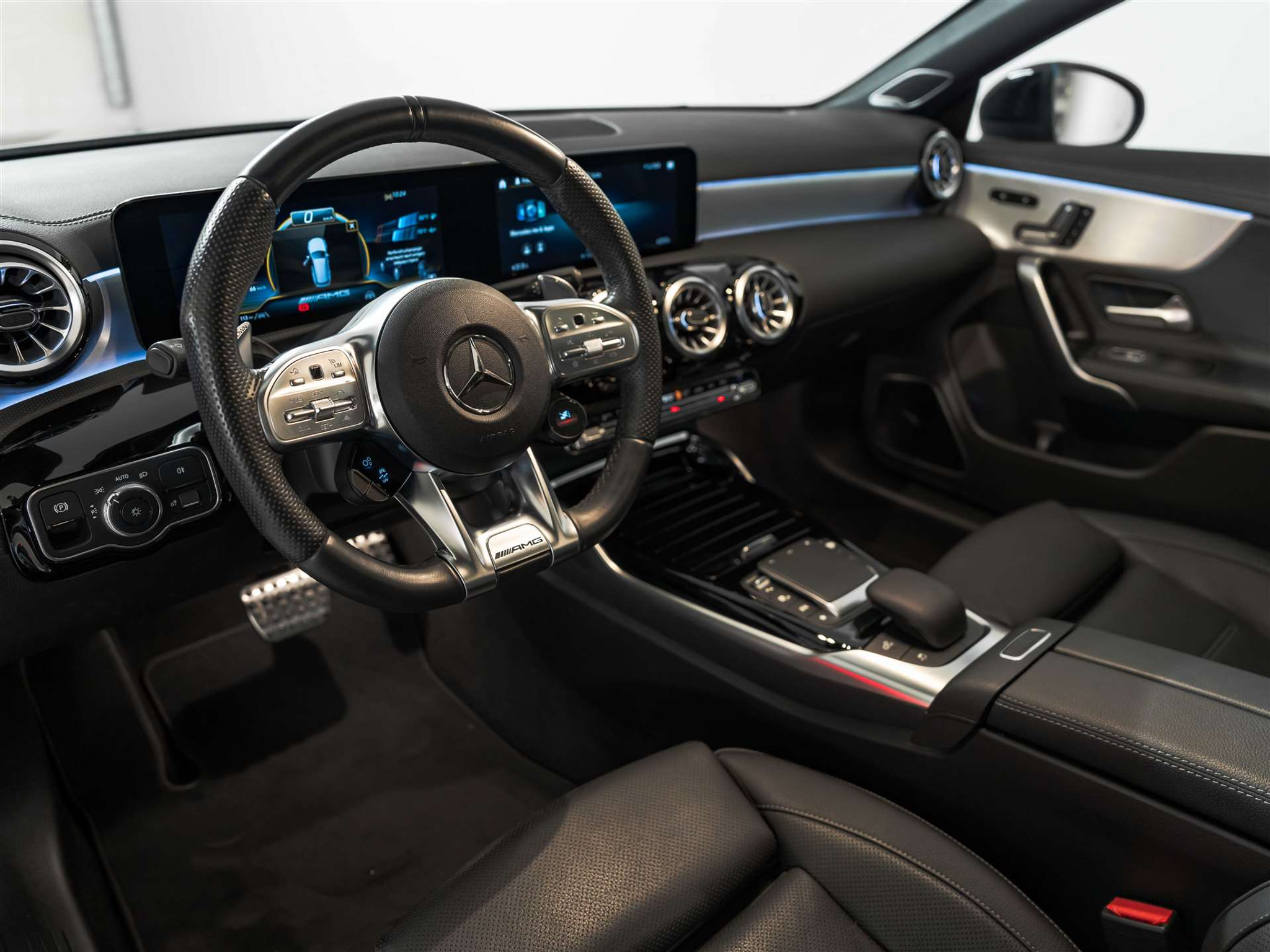 listing desktop thumbnail image 9