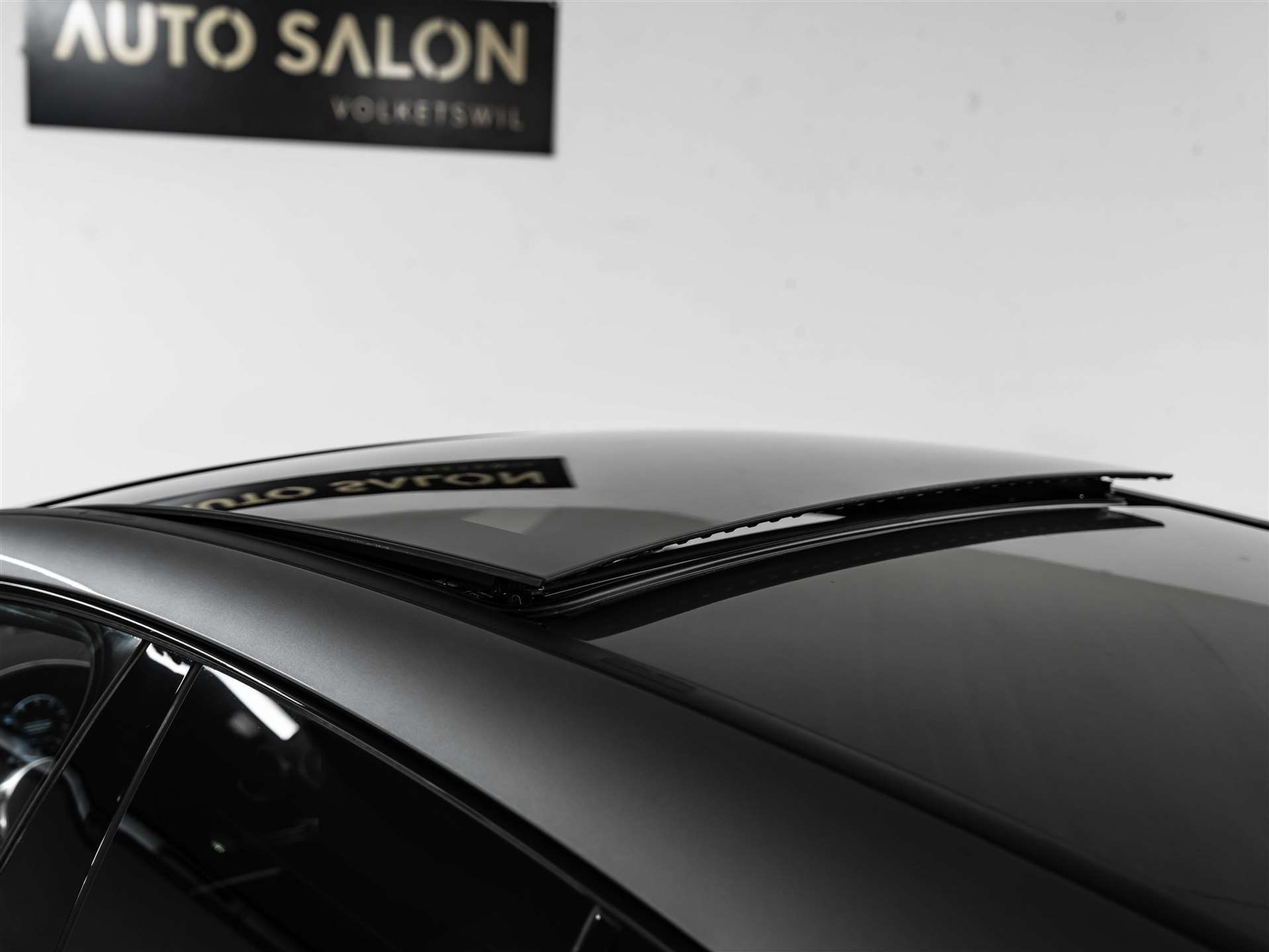 listing desktop thumbnail image 22