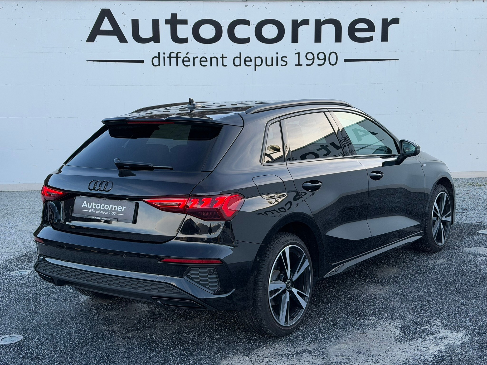 listing desktop thumbnail image 4