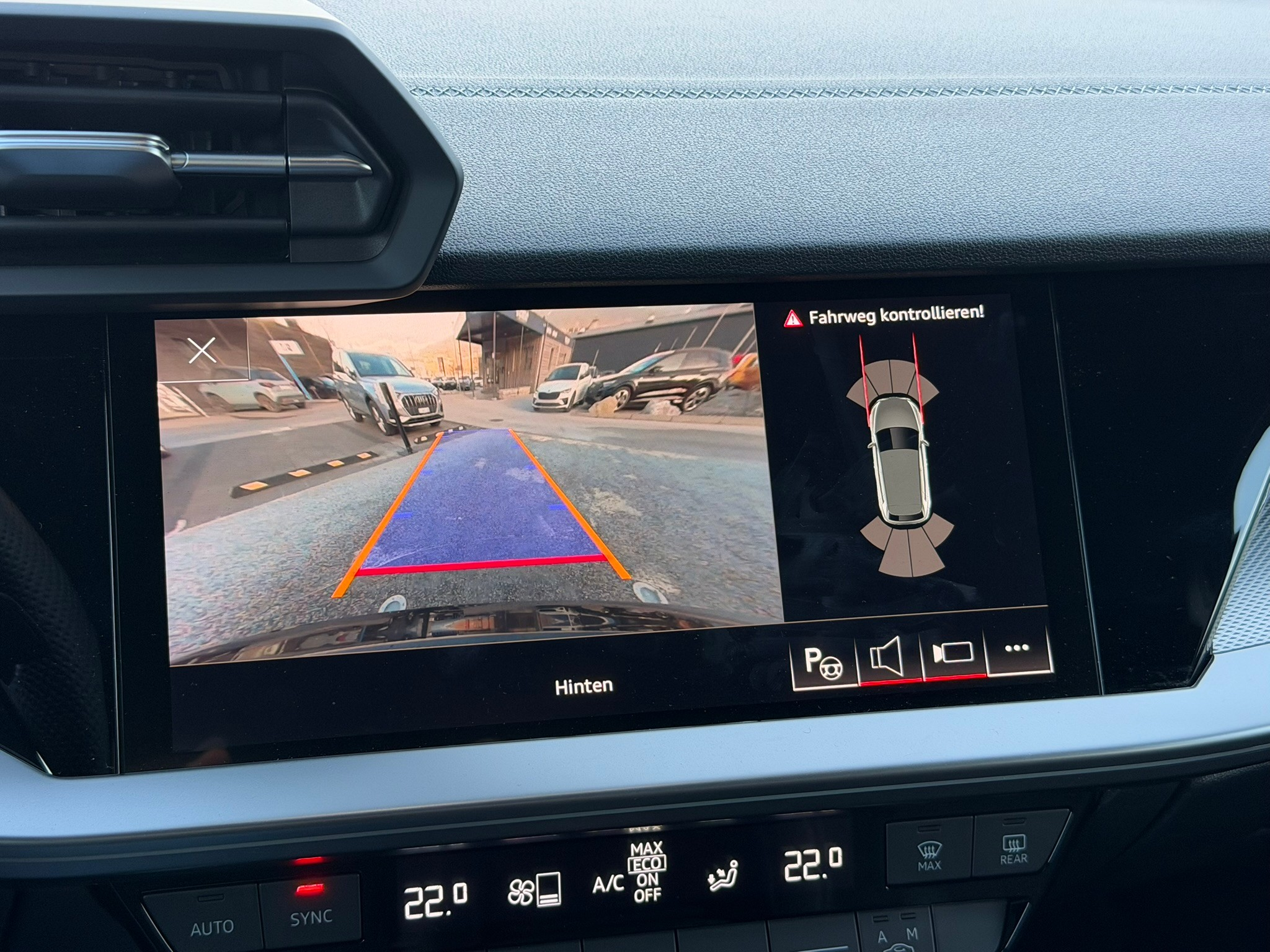 listing desktop thumbnail image 10