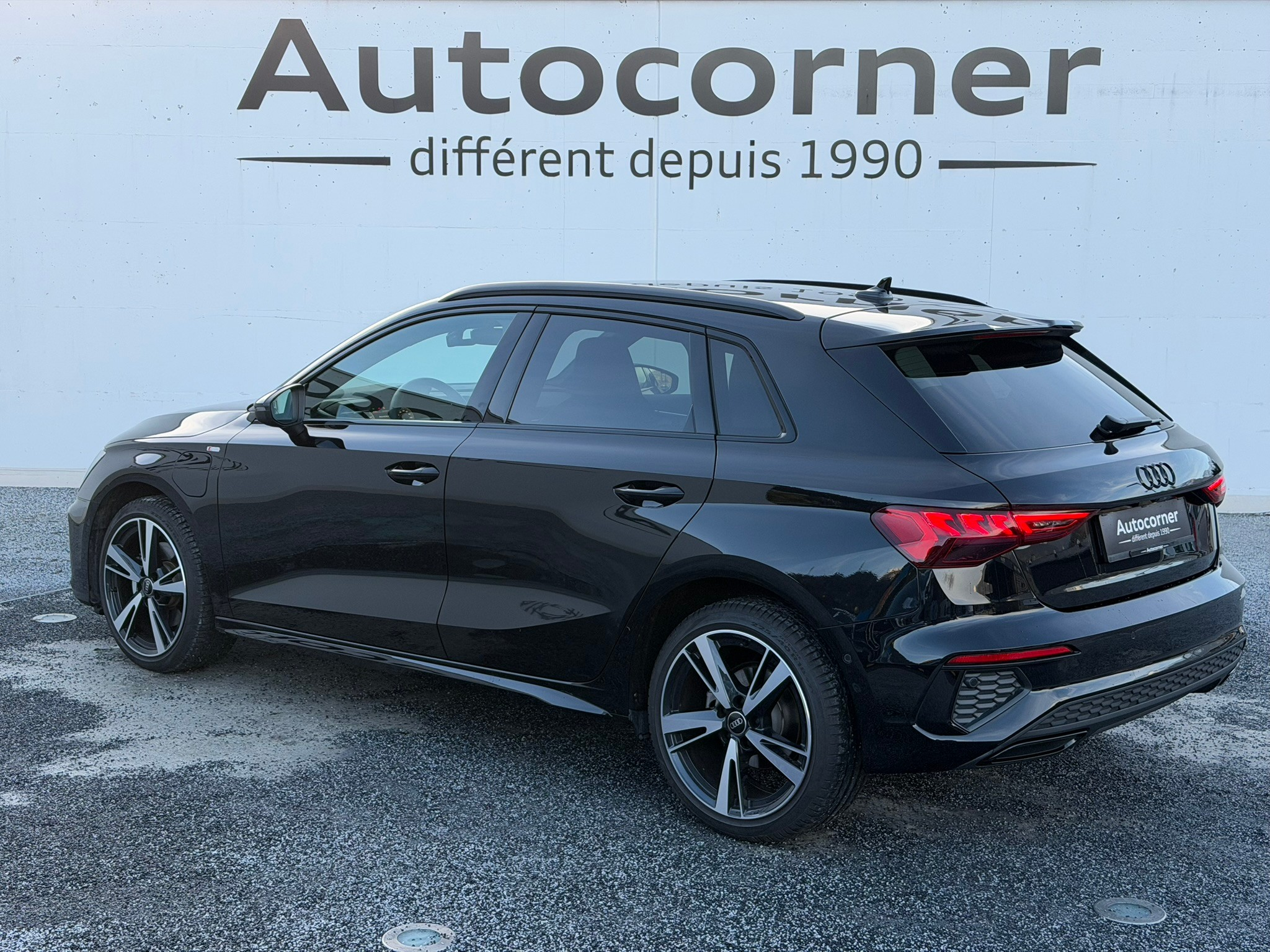 listing desktop thumbnail image 1