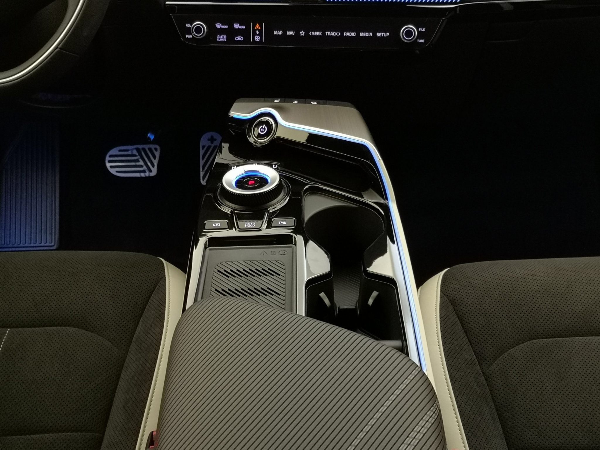 listing desktop thumbnail image 22