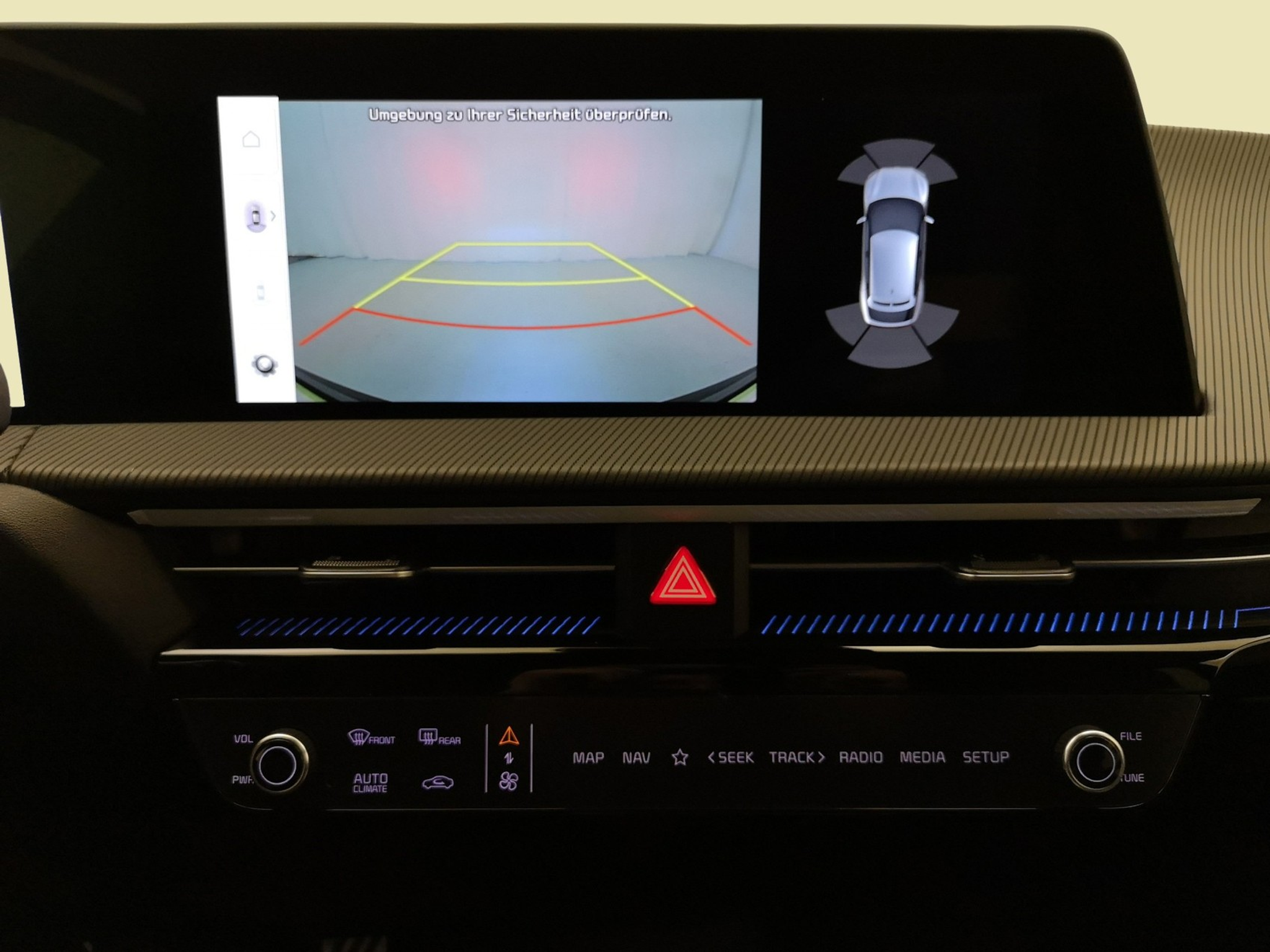 listing desktop thumbnail image 17