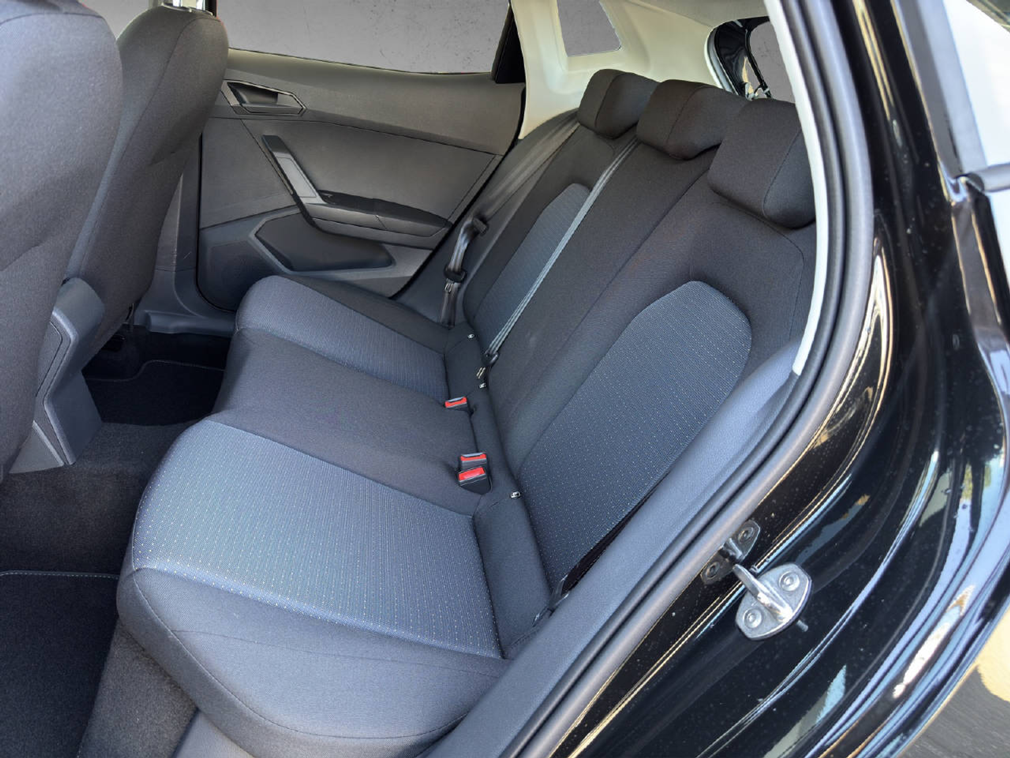 listing desktop thumbnail image 10