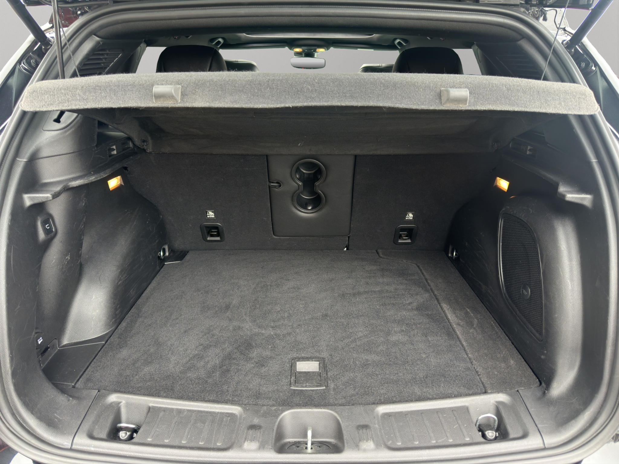 listing desktop thumbnail image 15