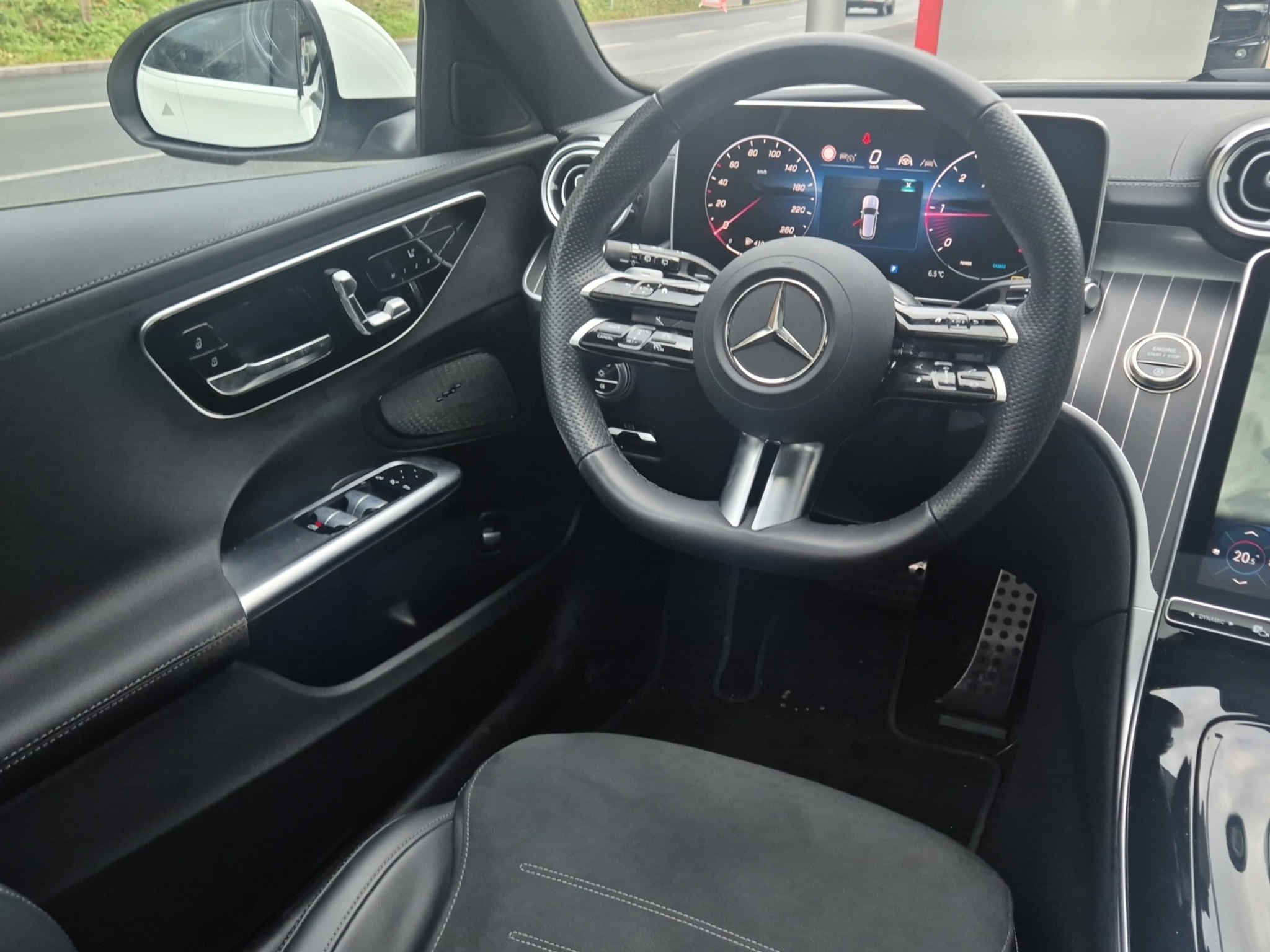 listing desktop thumbnail image 21