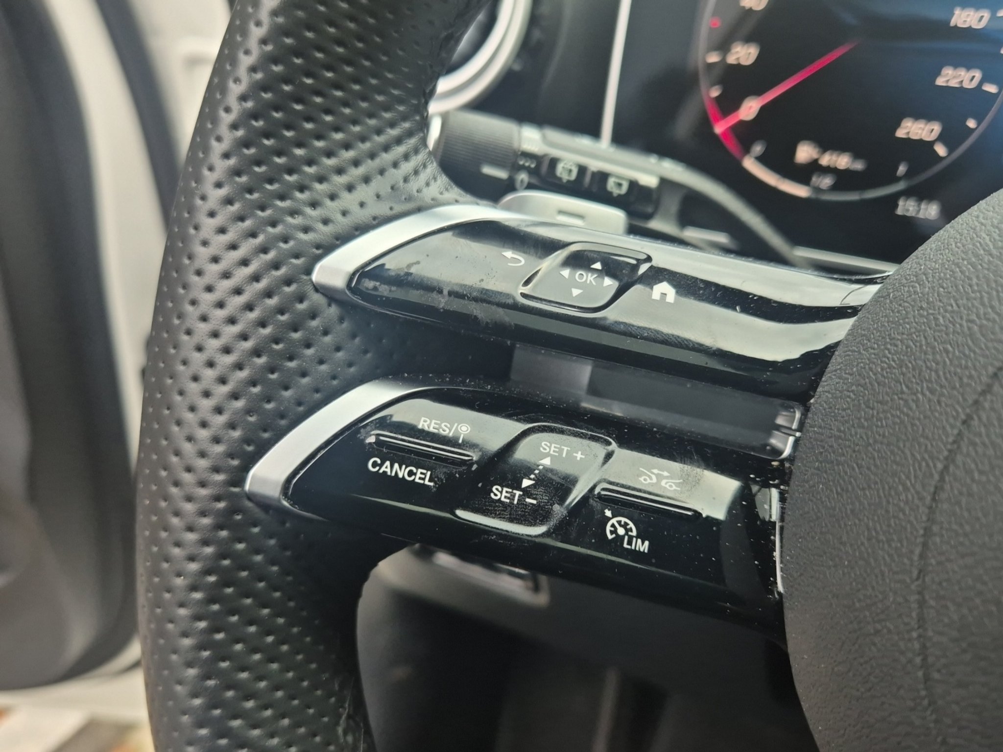 listing desktop thumbnail image 17